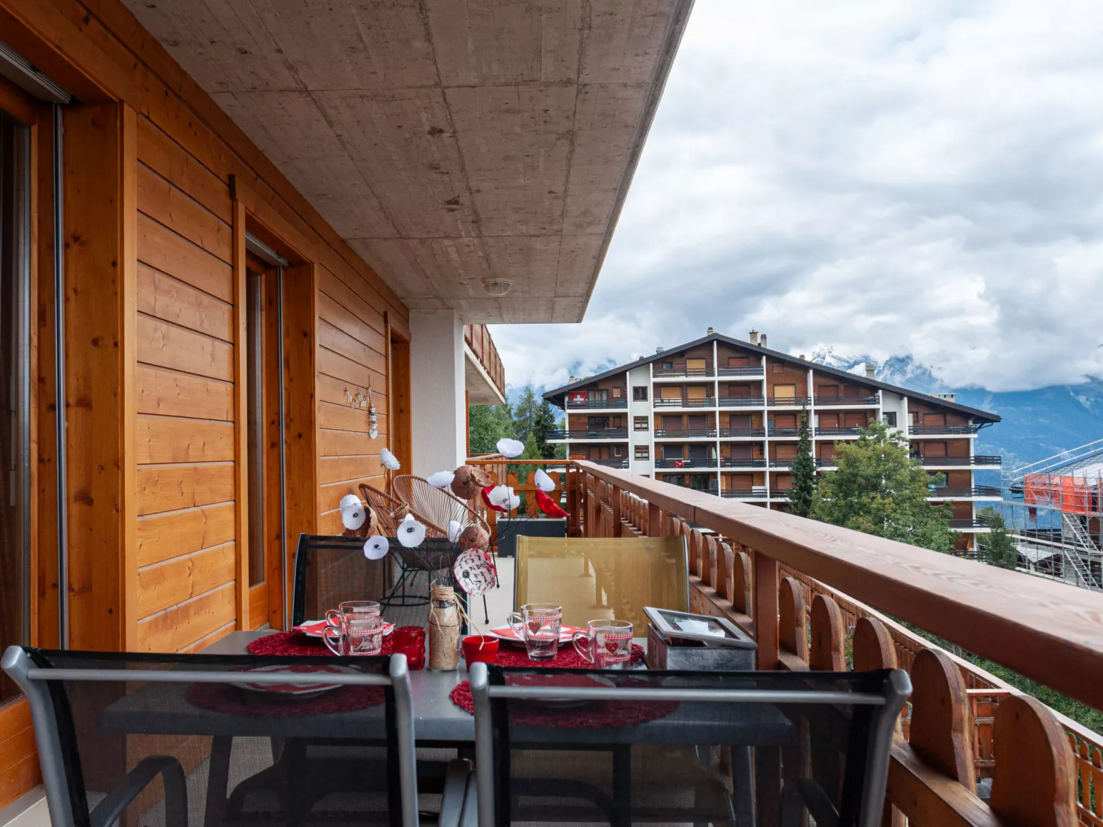 Grand Panorama B2-Outside