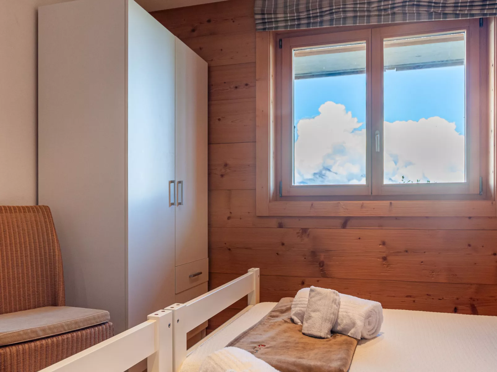 Chalet Jadi-Drinnen