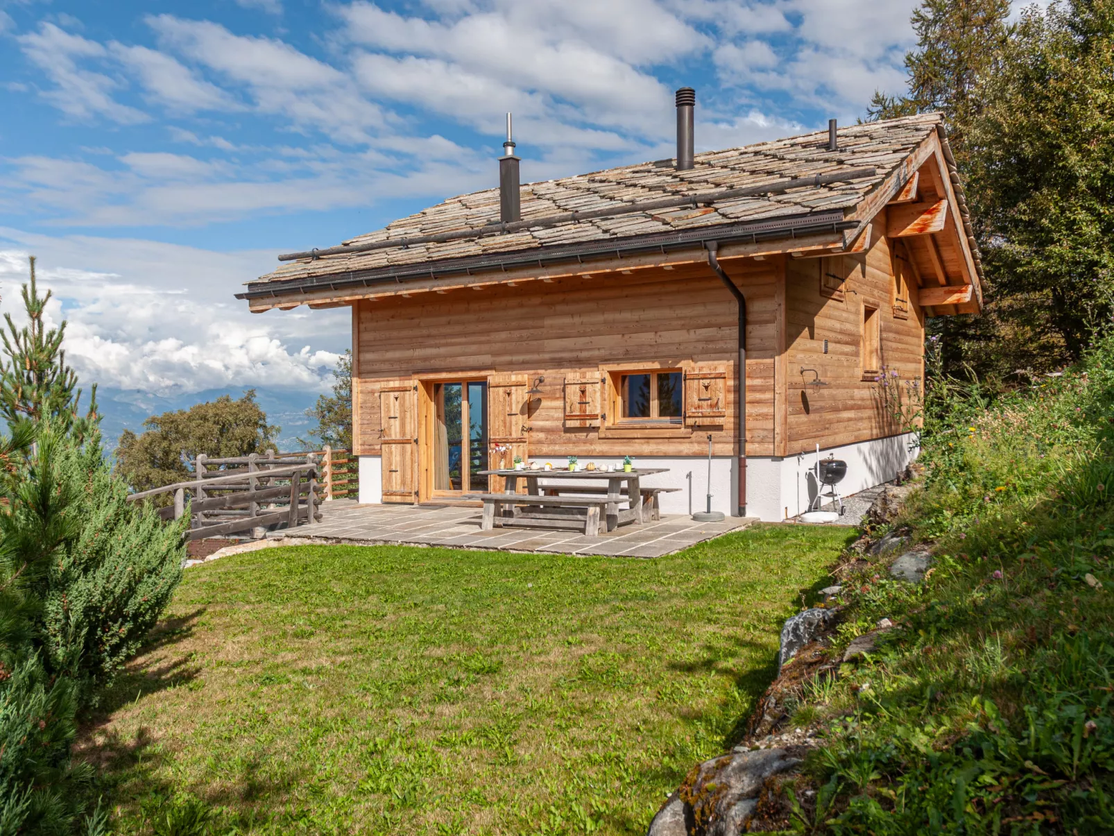 Chalet Jadi-Draußen
