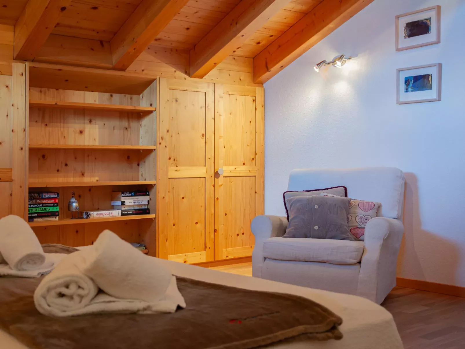 Chalet Arvine-Inside