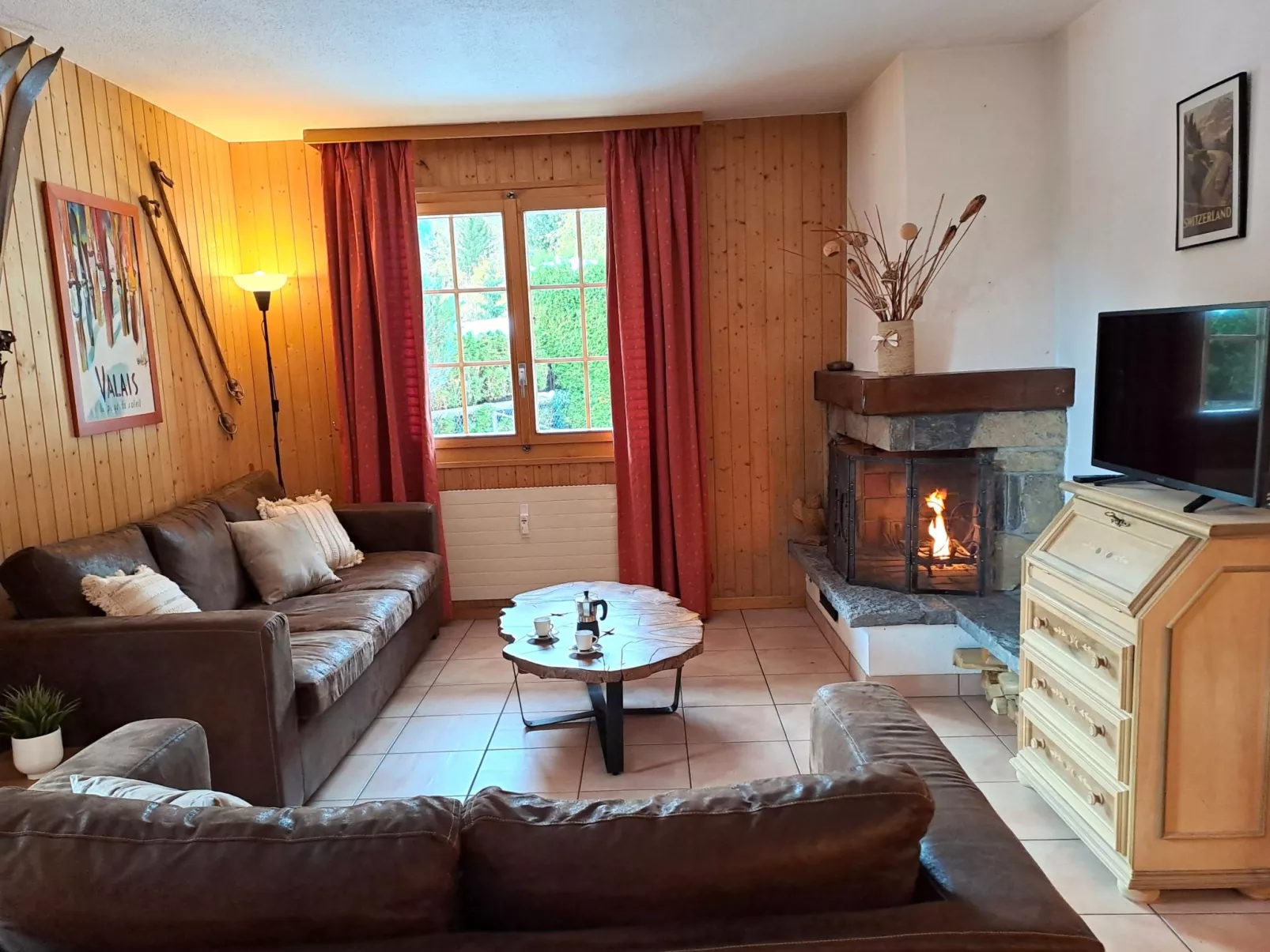 Colline 1-Inside