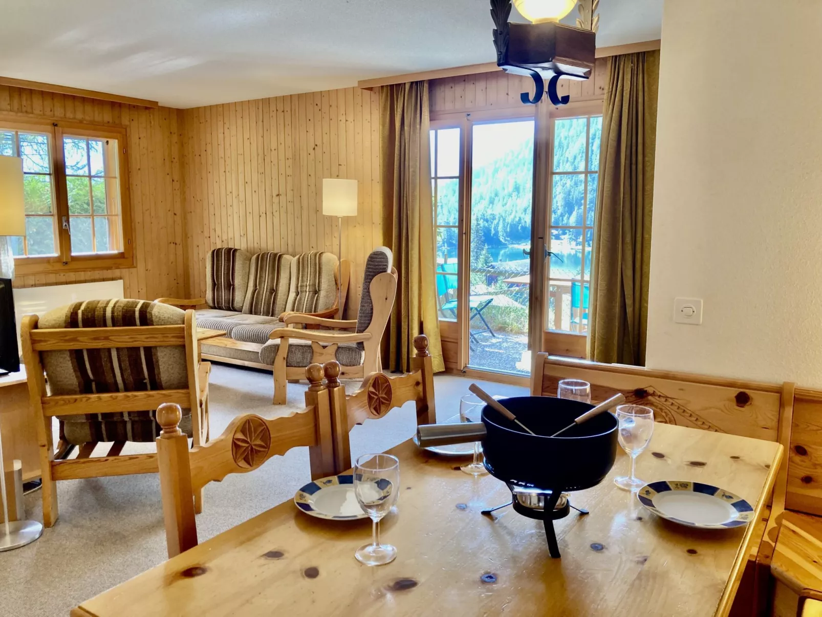 Colline 3-Inside