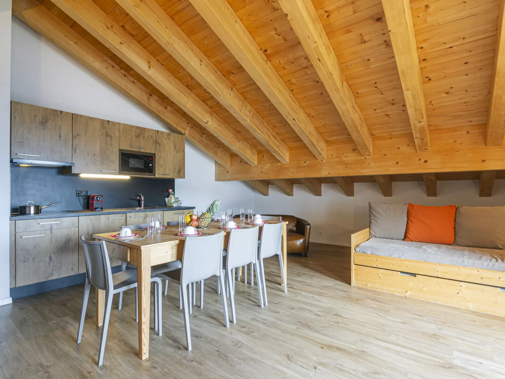 T-Resort La Tzoumaz 4p8-Drinnen