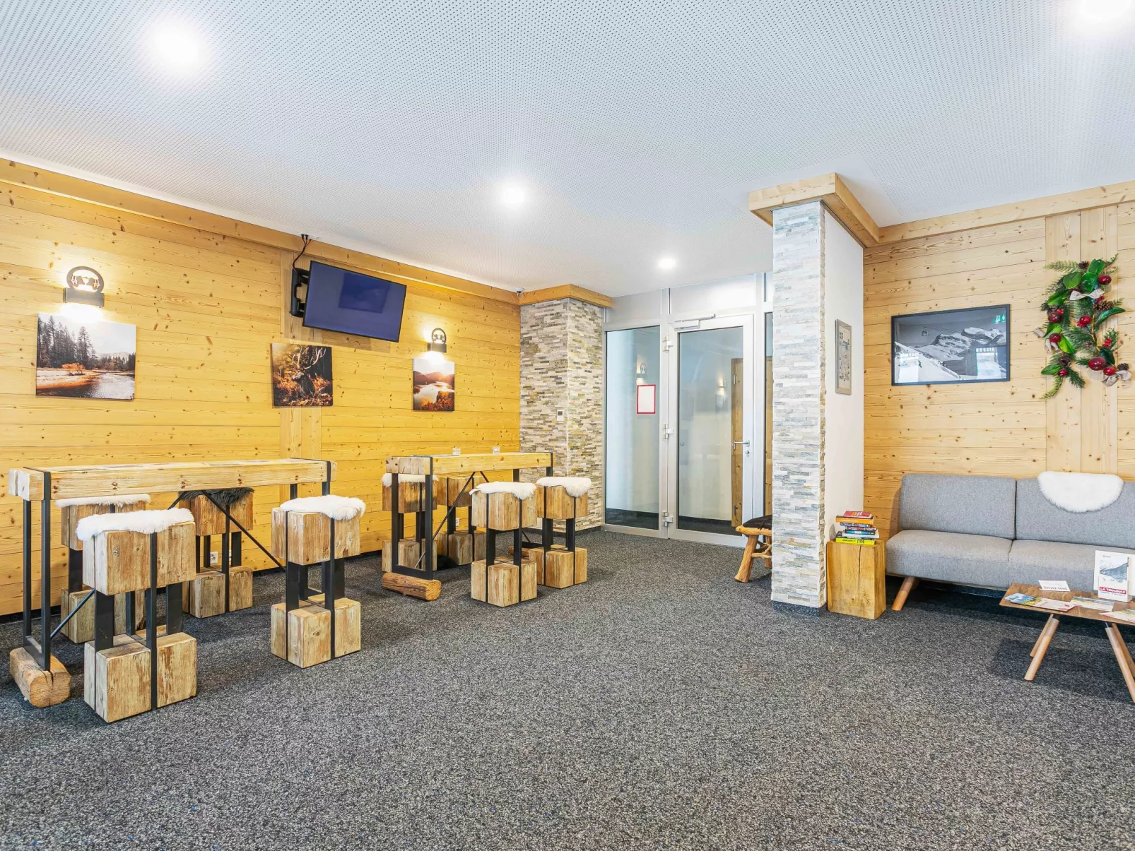 T-Resort La Tzoumaz 4p8-Drinnen