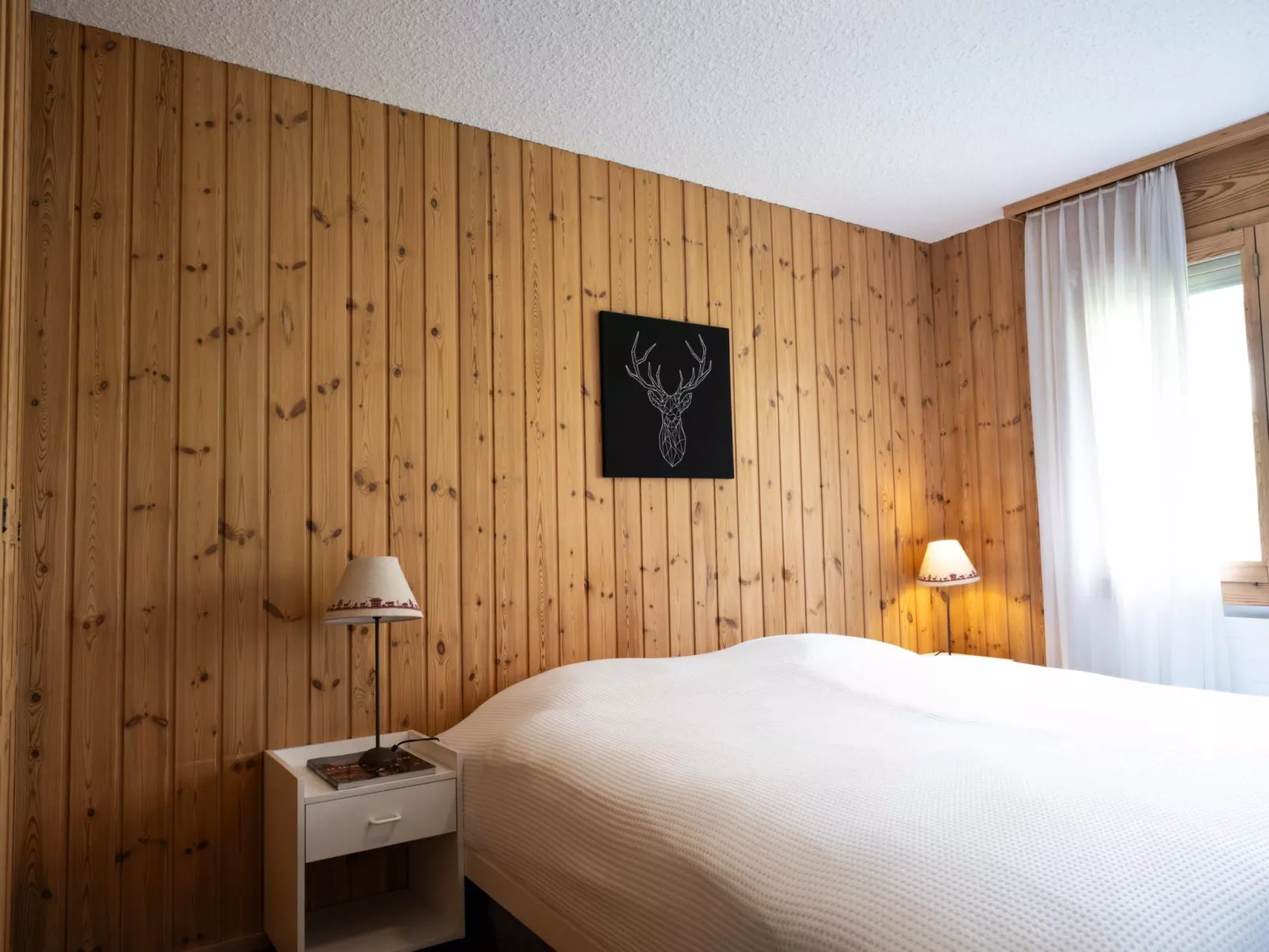 Hyacinthe 14-Inside