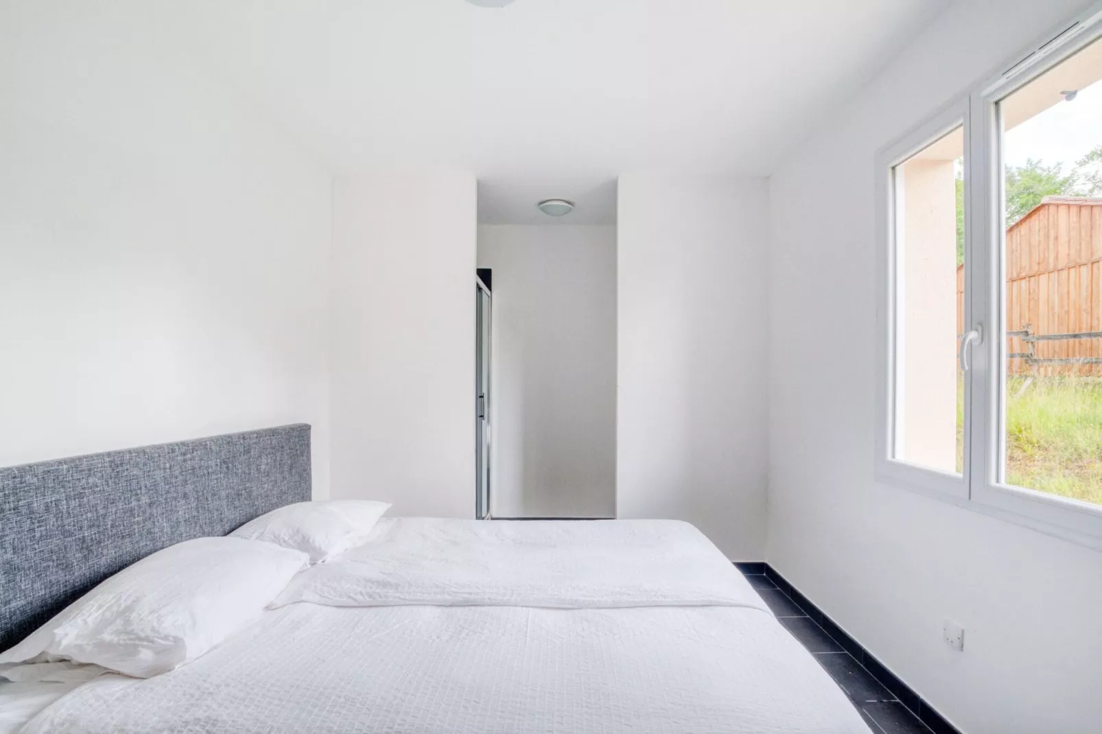 Villa Sainte Foy de Longas-Schlafzimmer