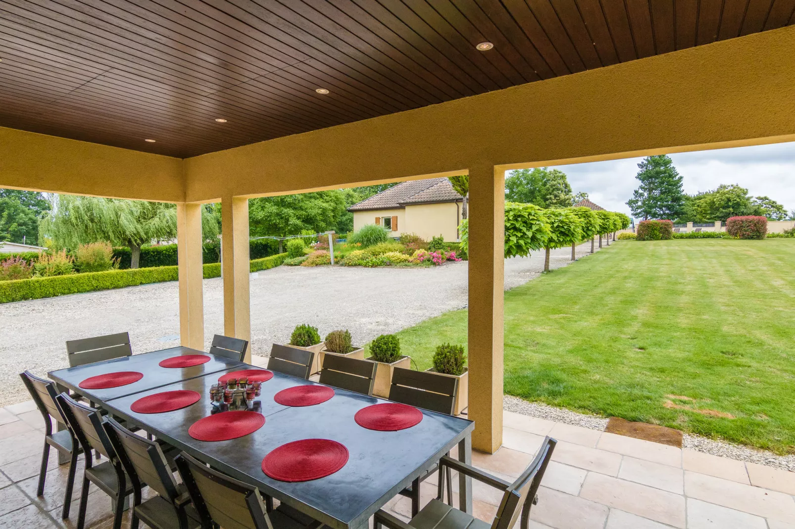 Residence Le Perrot-Terrace balcony