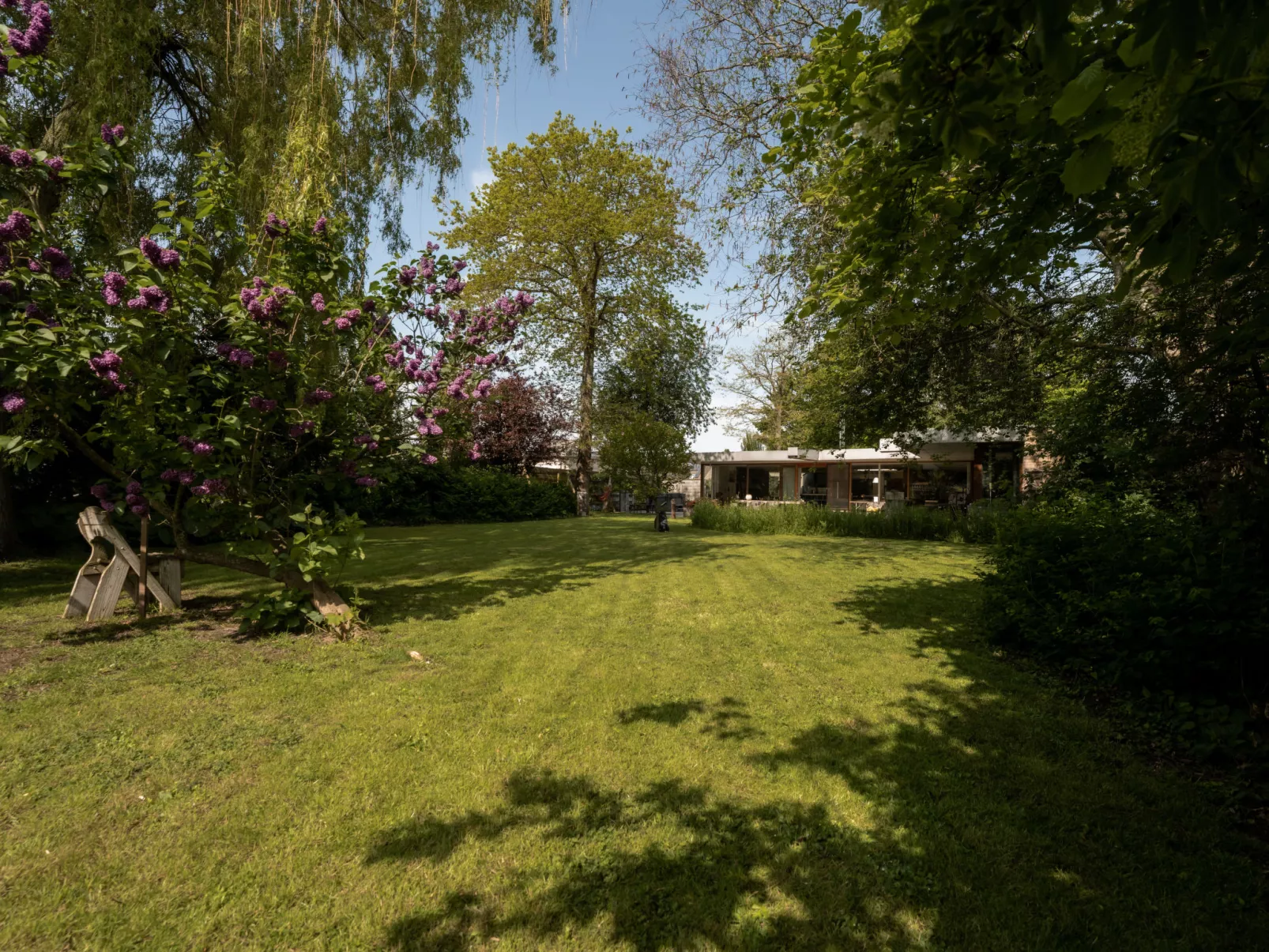 Domicile adoré-Outside
