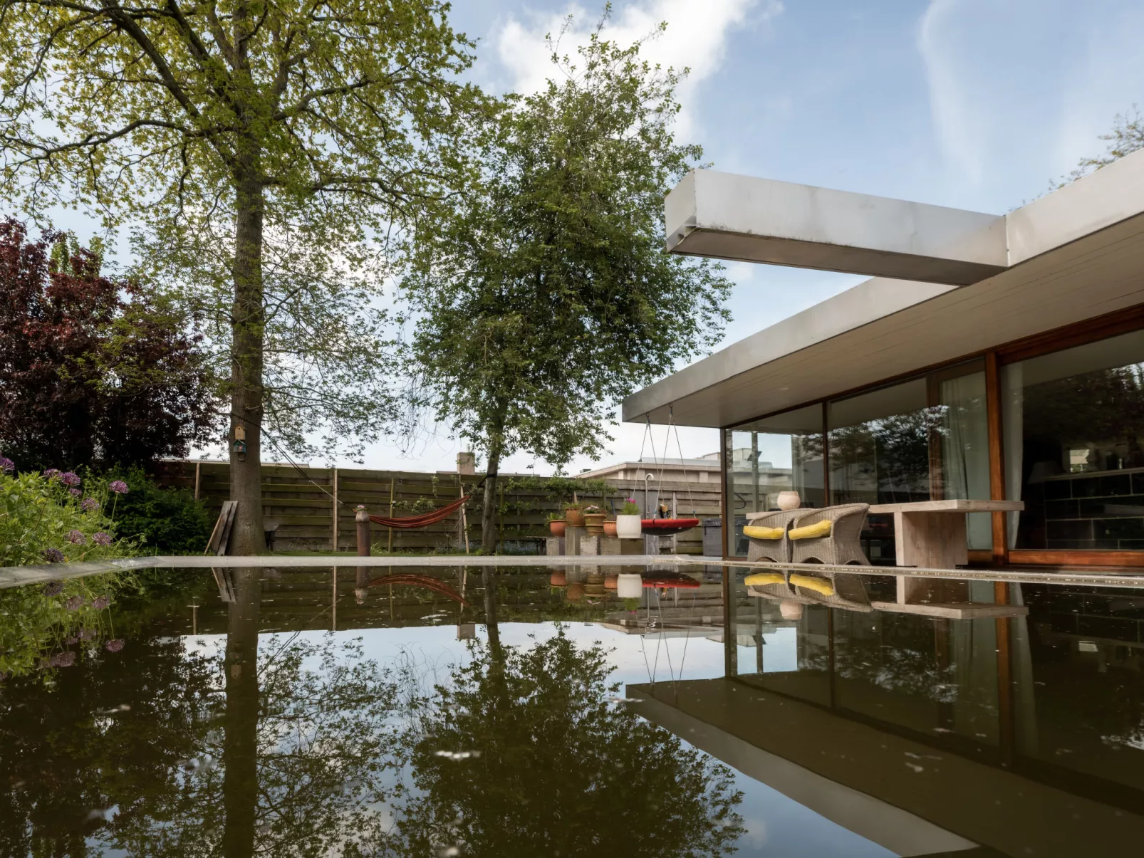 Domicile adoré-Outside