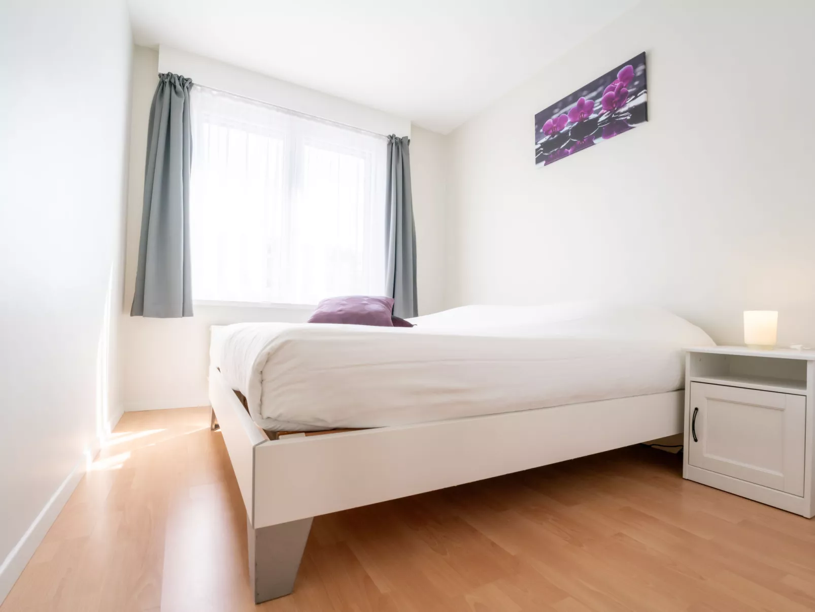 Ruzette Beach with parking-Inside
