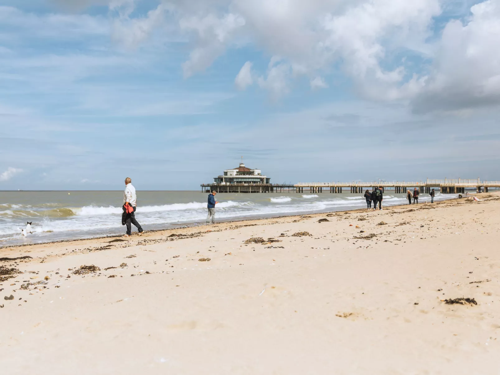 Ruzette Beach with parking-Outside