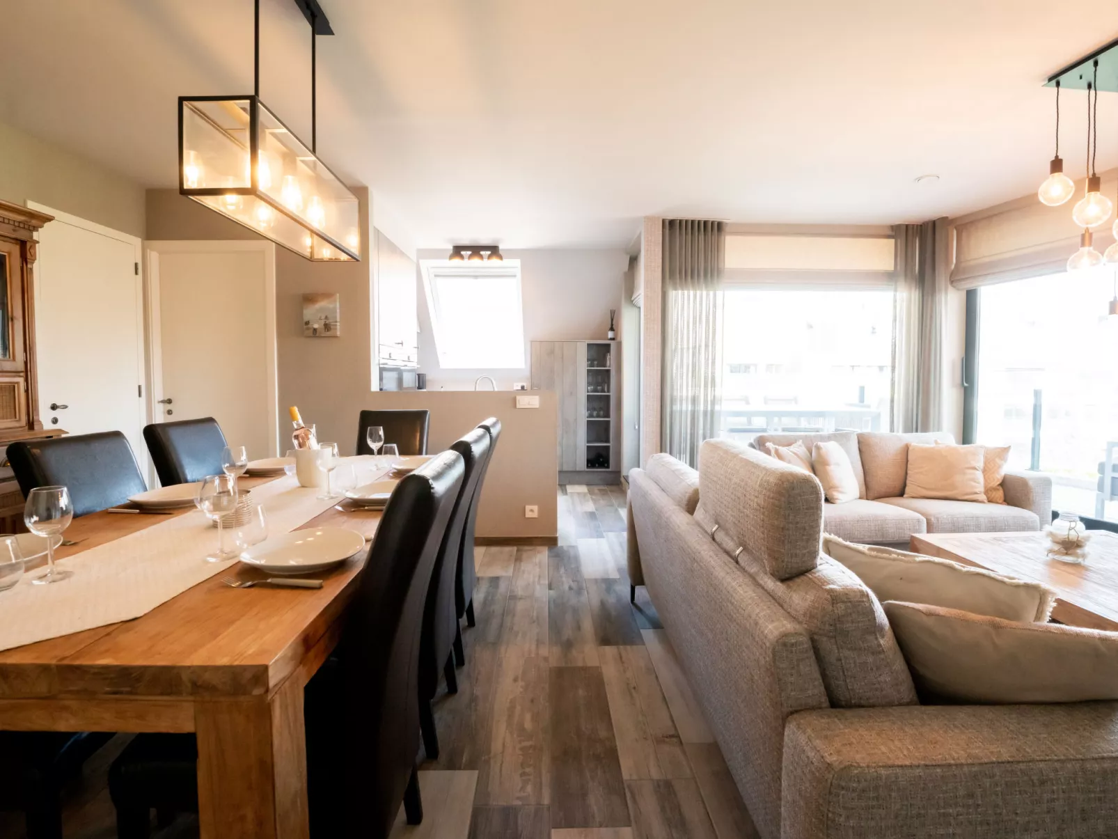 Rochusview.be with parking and terrace-Inside