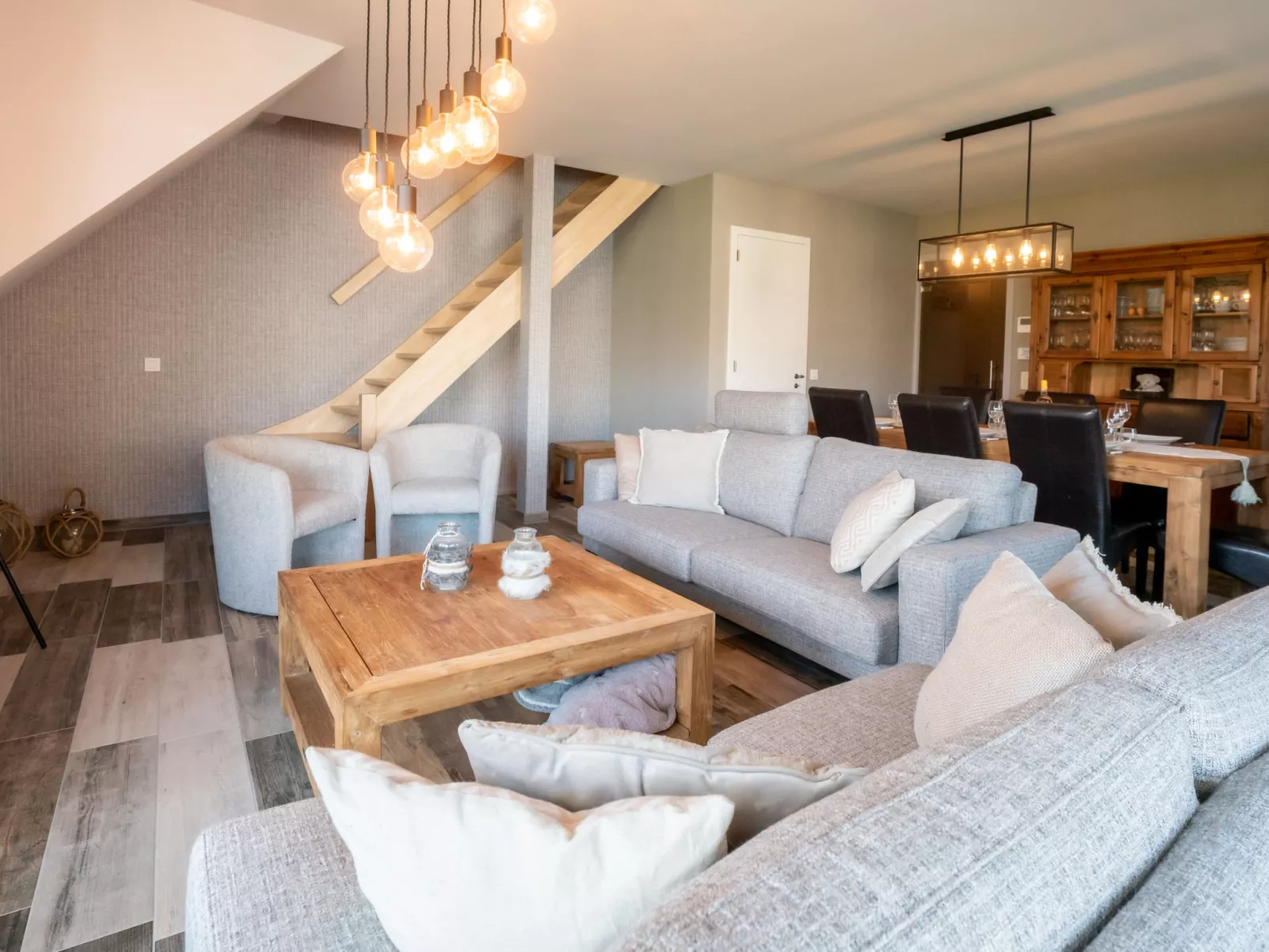 Rochusview.be with parking and terrace-Inside