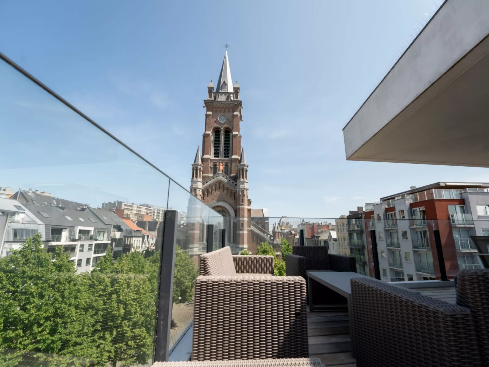 Rochusview.be with parking and terrace-Outside