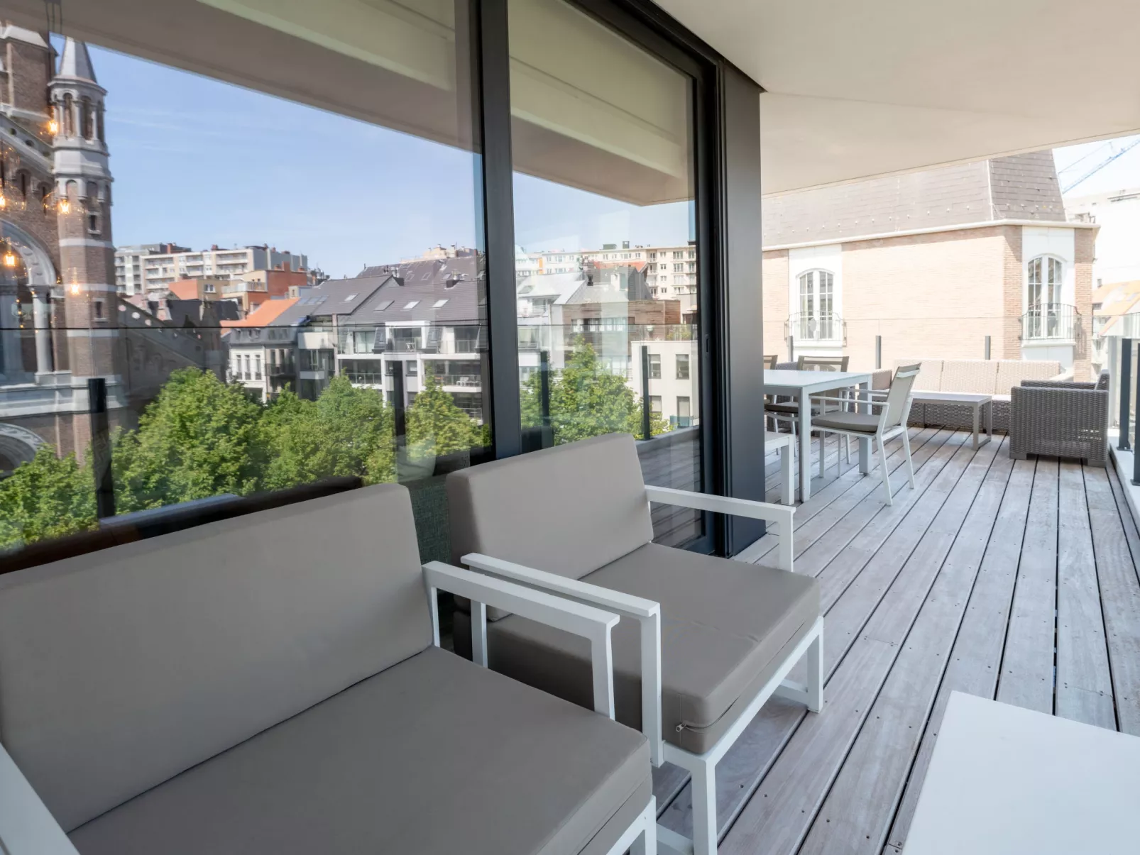 Rochusview.be with parking and terrace-Outside