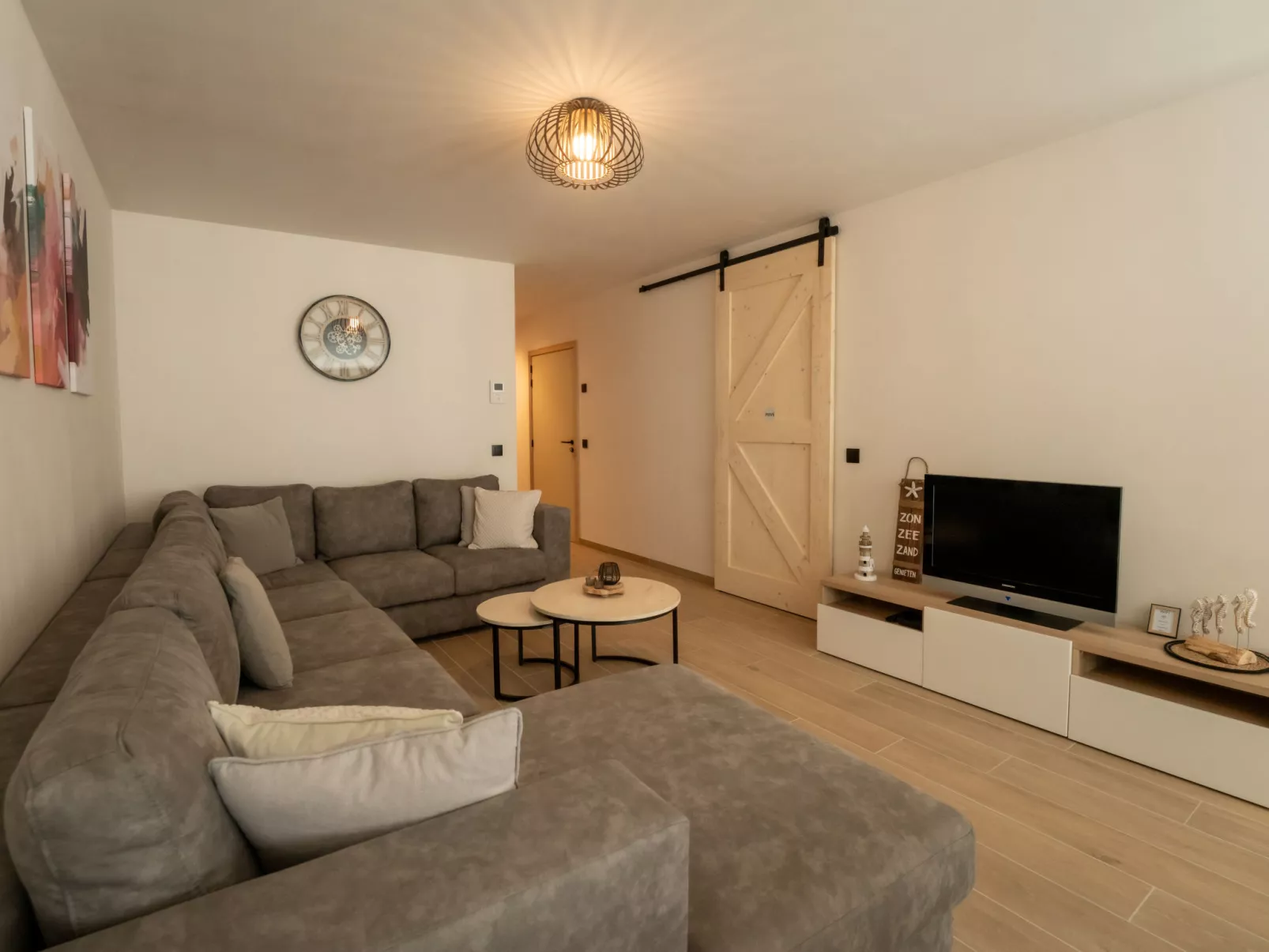 Centrally located "Toi & Moi"-Inside
