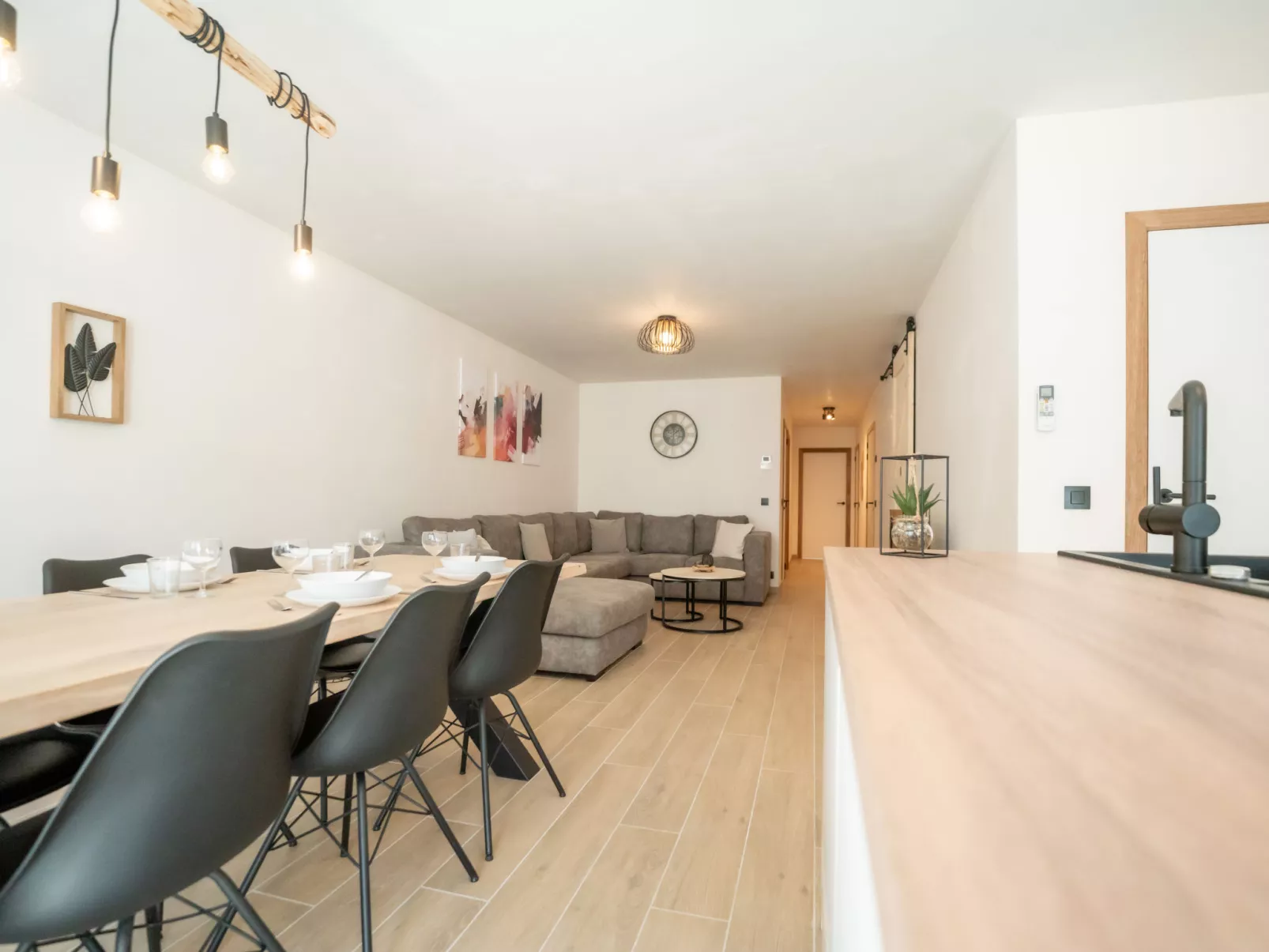 Centrally located "Toi & Moi"-Inside