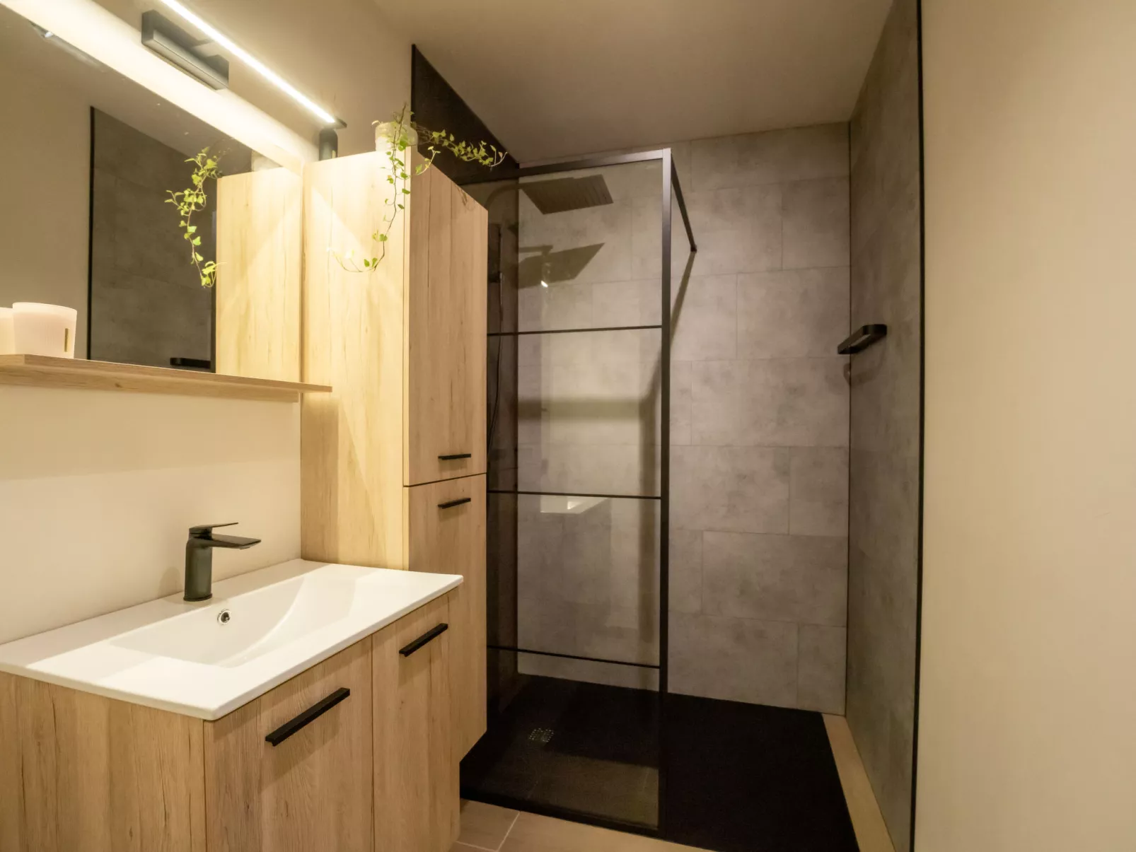 Centrally located "Toi & Moi"-Inside