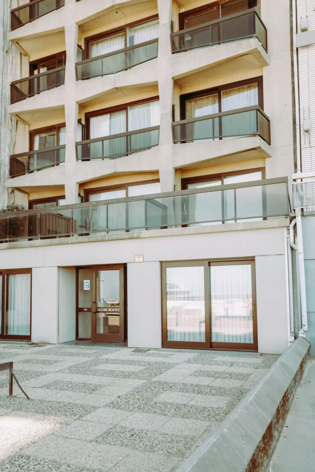 Pacific with parking and sea view-Outside