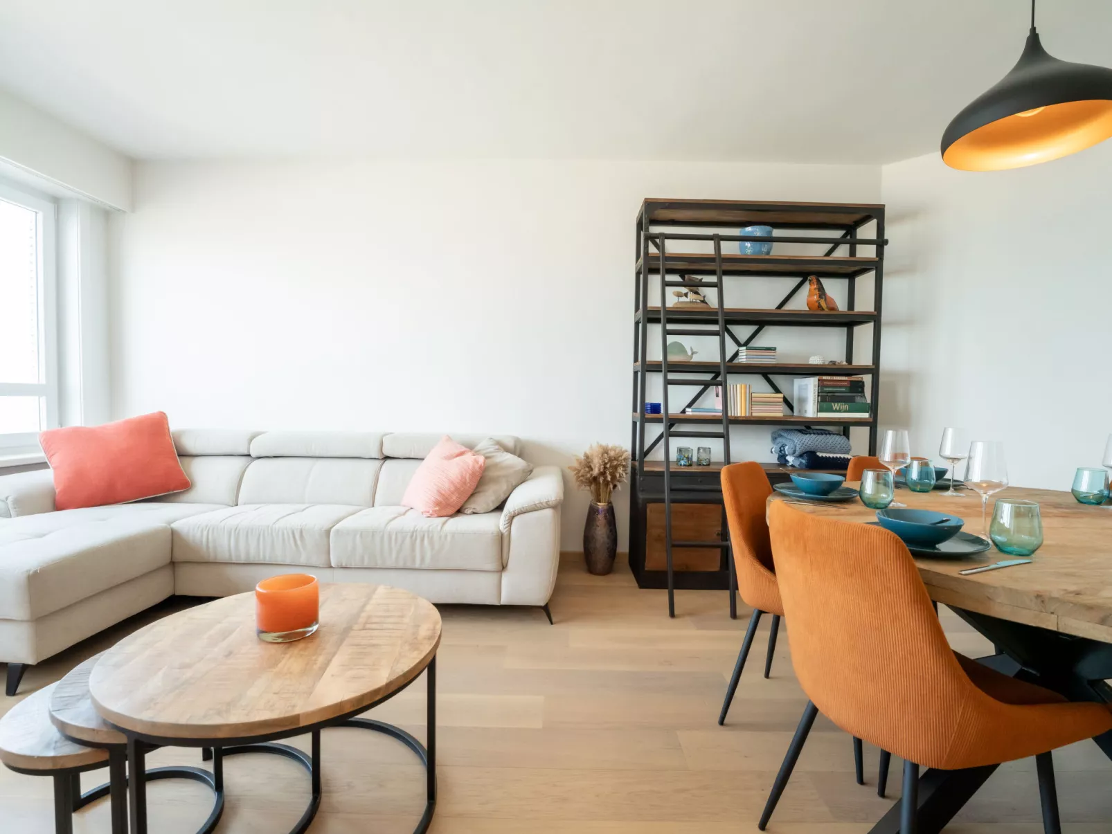 Escape with sea view-Inside