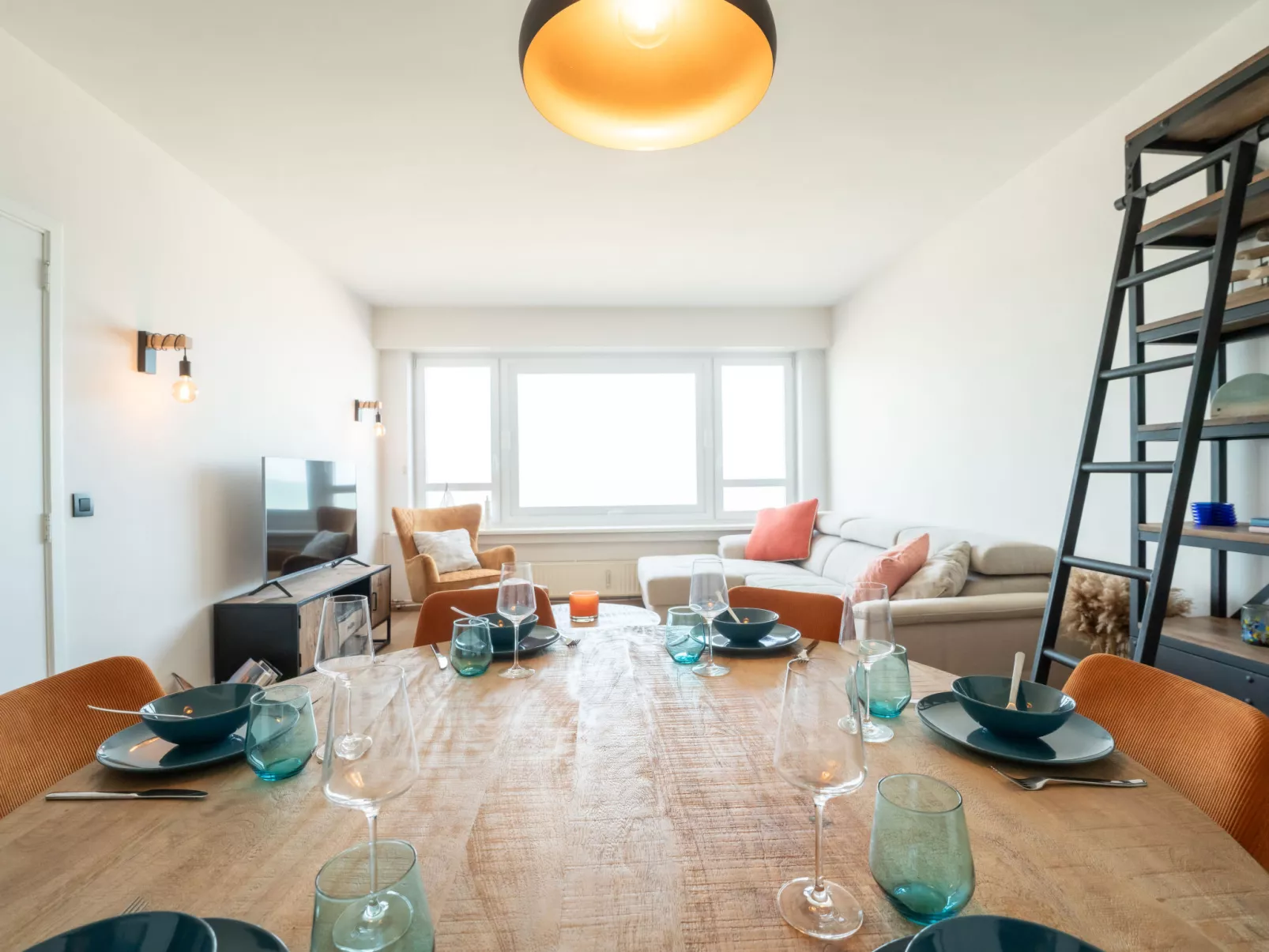 Escape with sea view-Inside