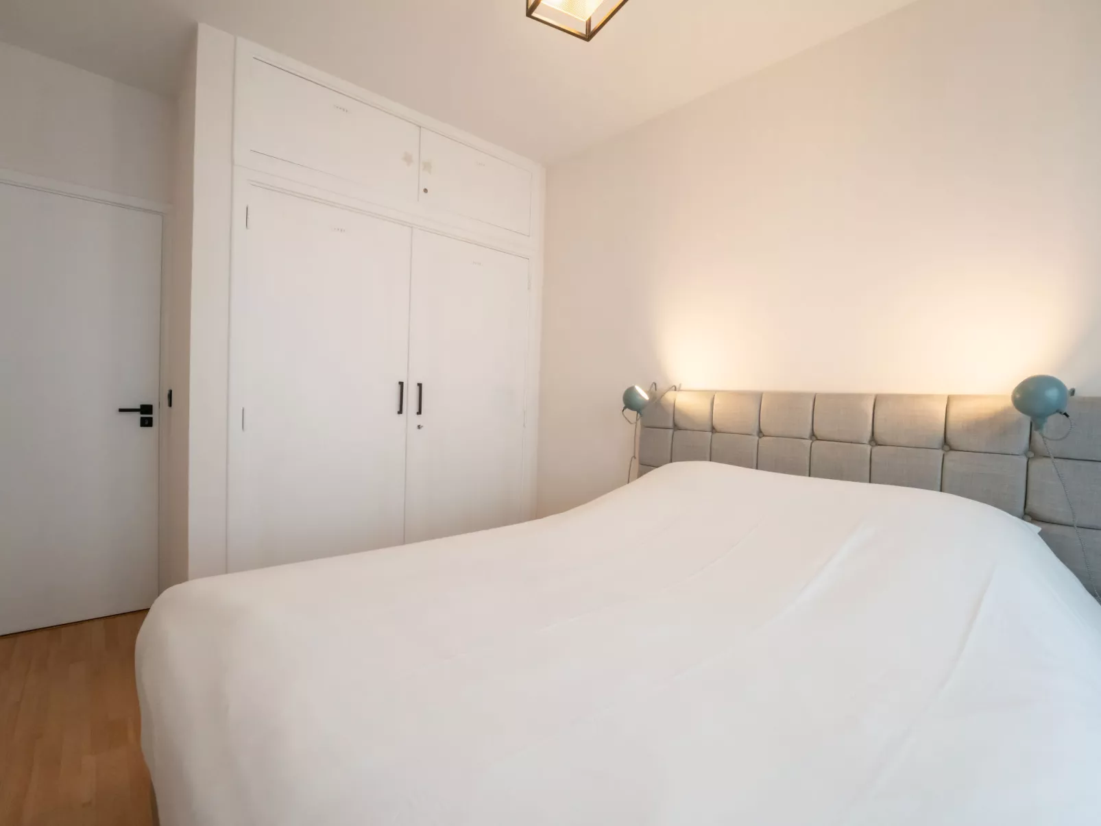 Escape with sea view-Inside