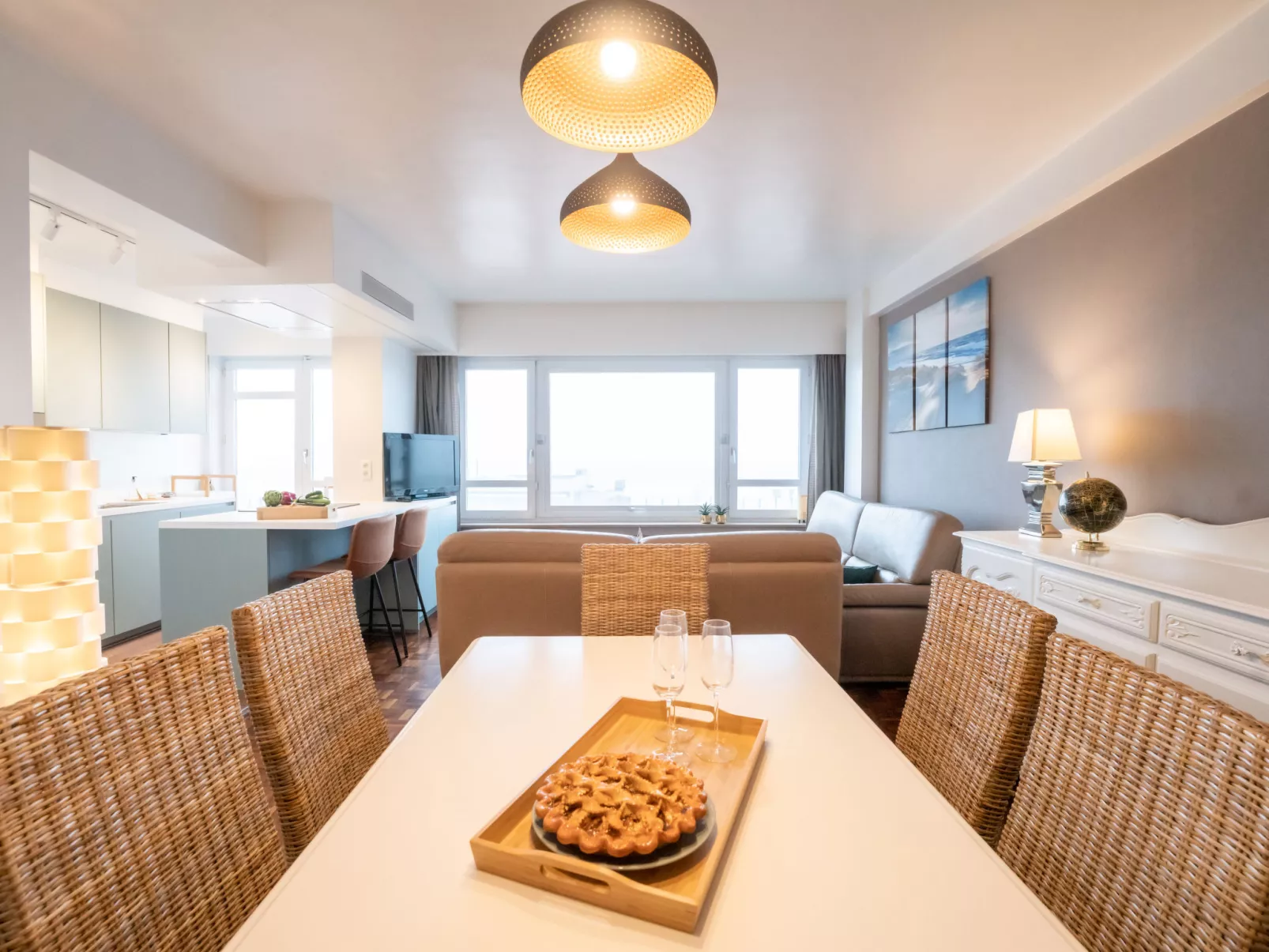Seaview-Inside