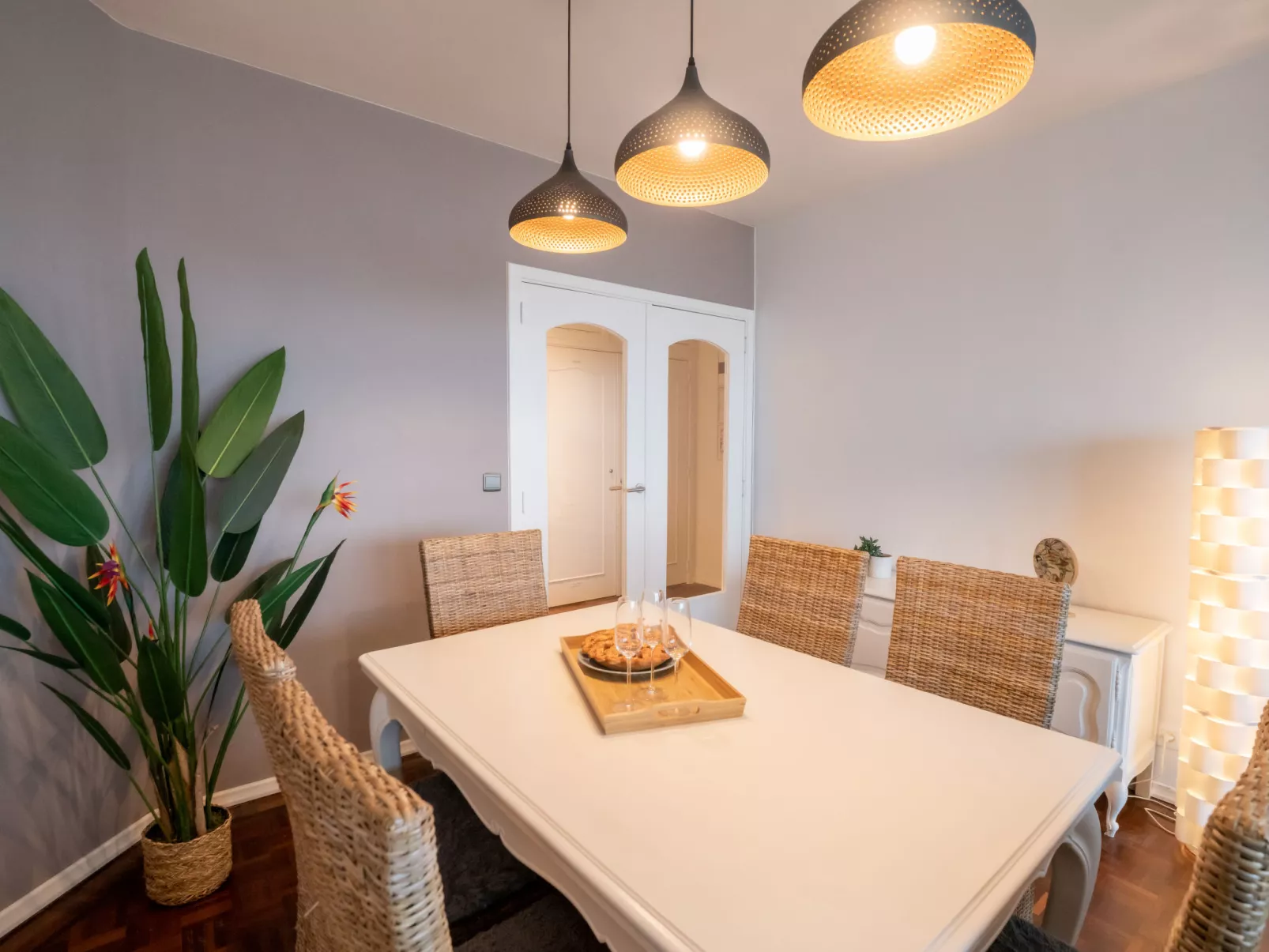 Seaview-Inside