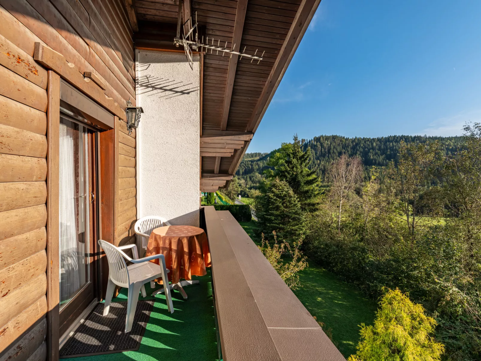 Alpenrose Apartment 3-Outside