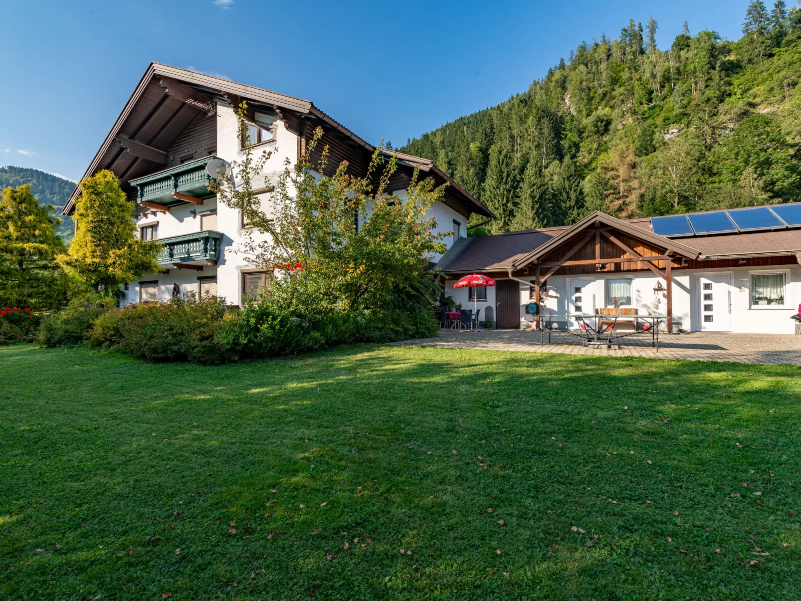 Alpenrose Apartment 3-Outside