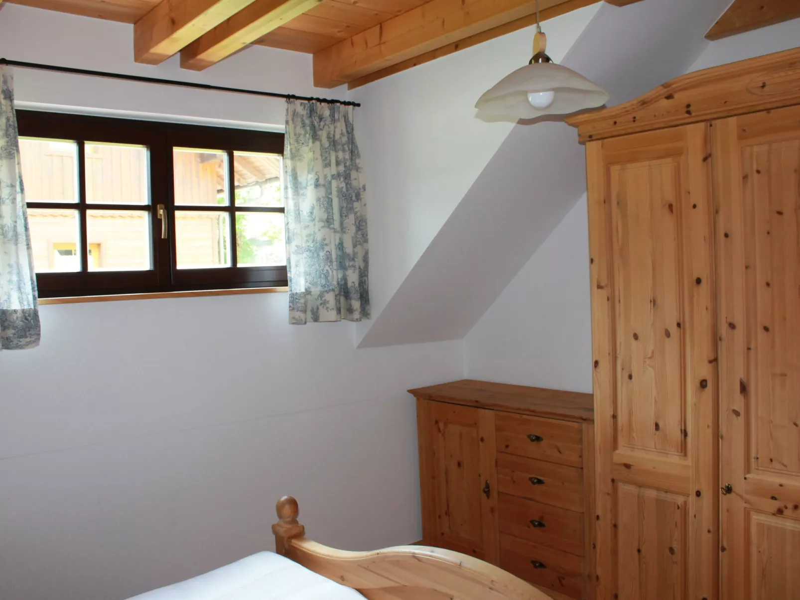 Schwalbennest-Drinnen