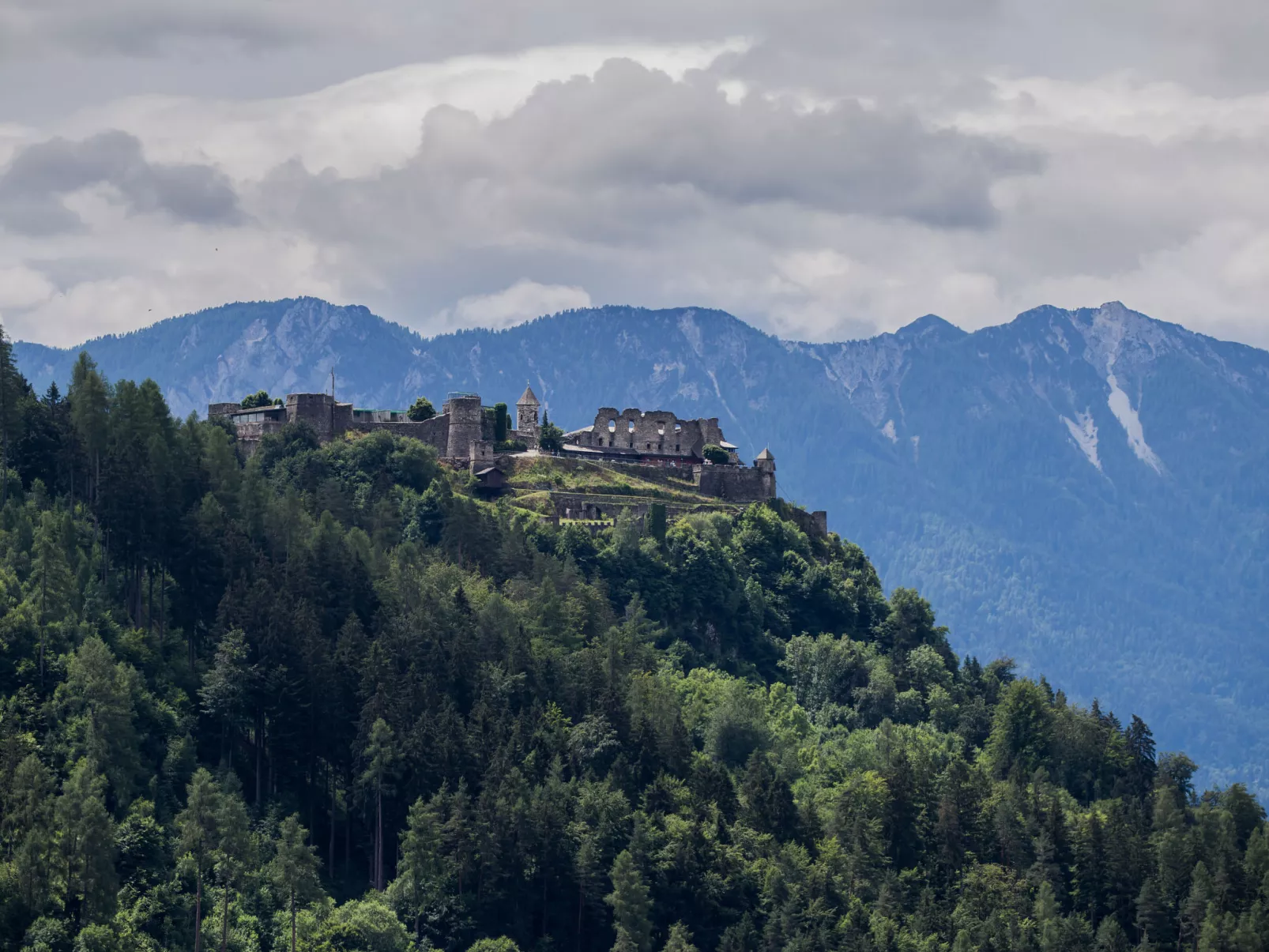 Berg- und Seeblick alpe maritima -Top 10-Outside