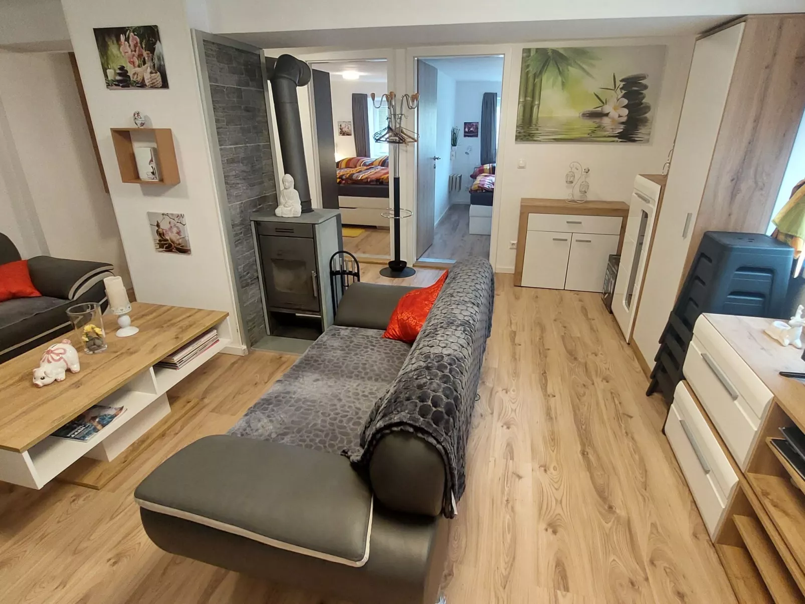 Garden Suite-Inside