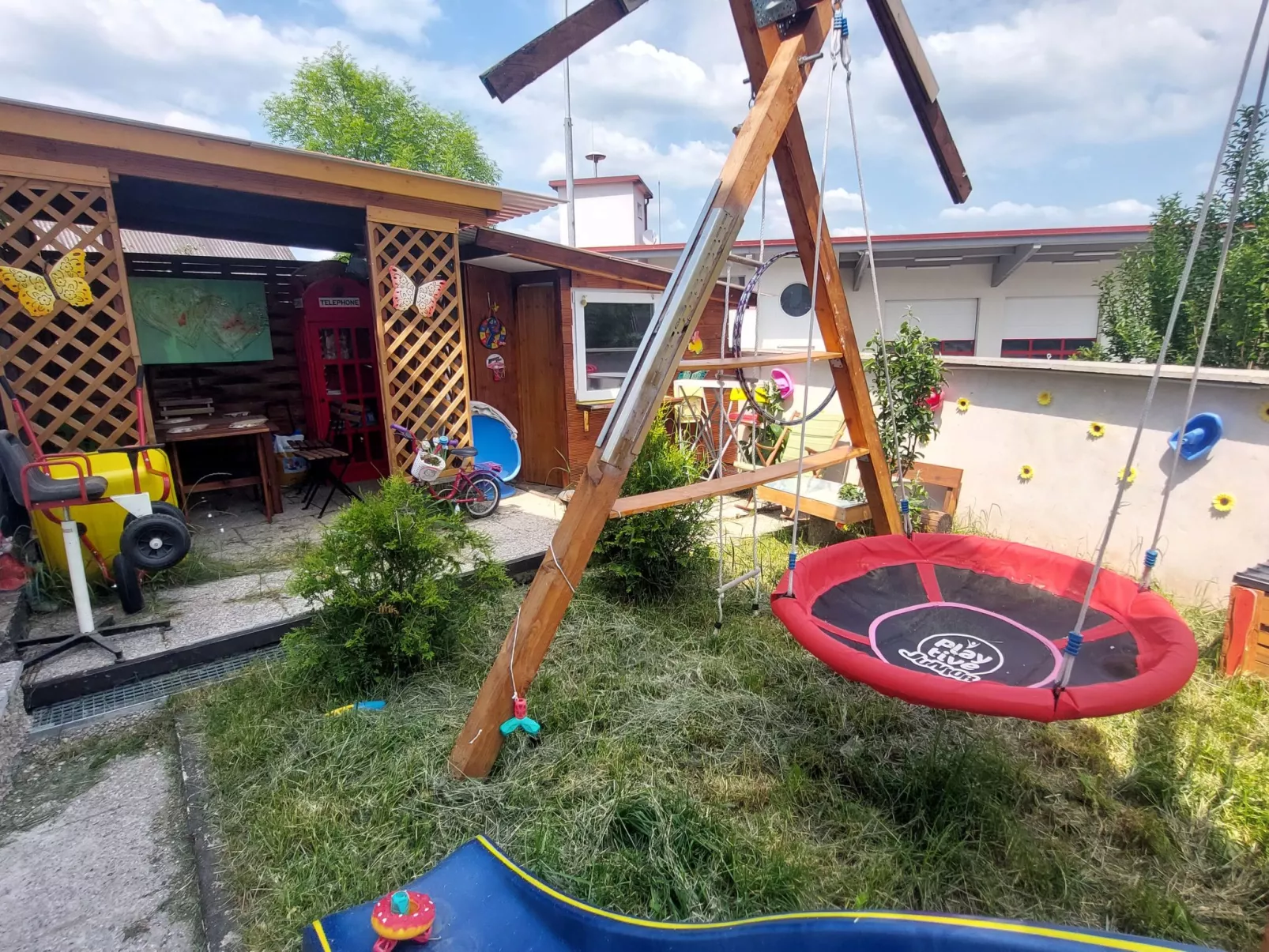 Garden Suite-Outside