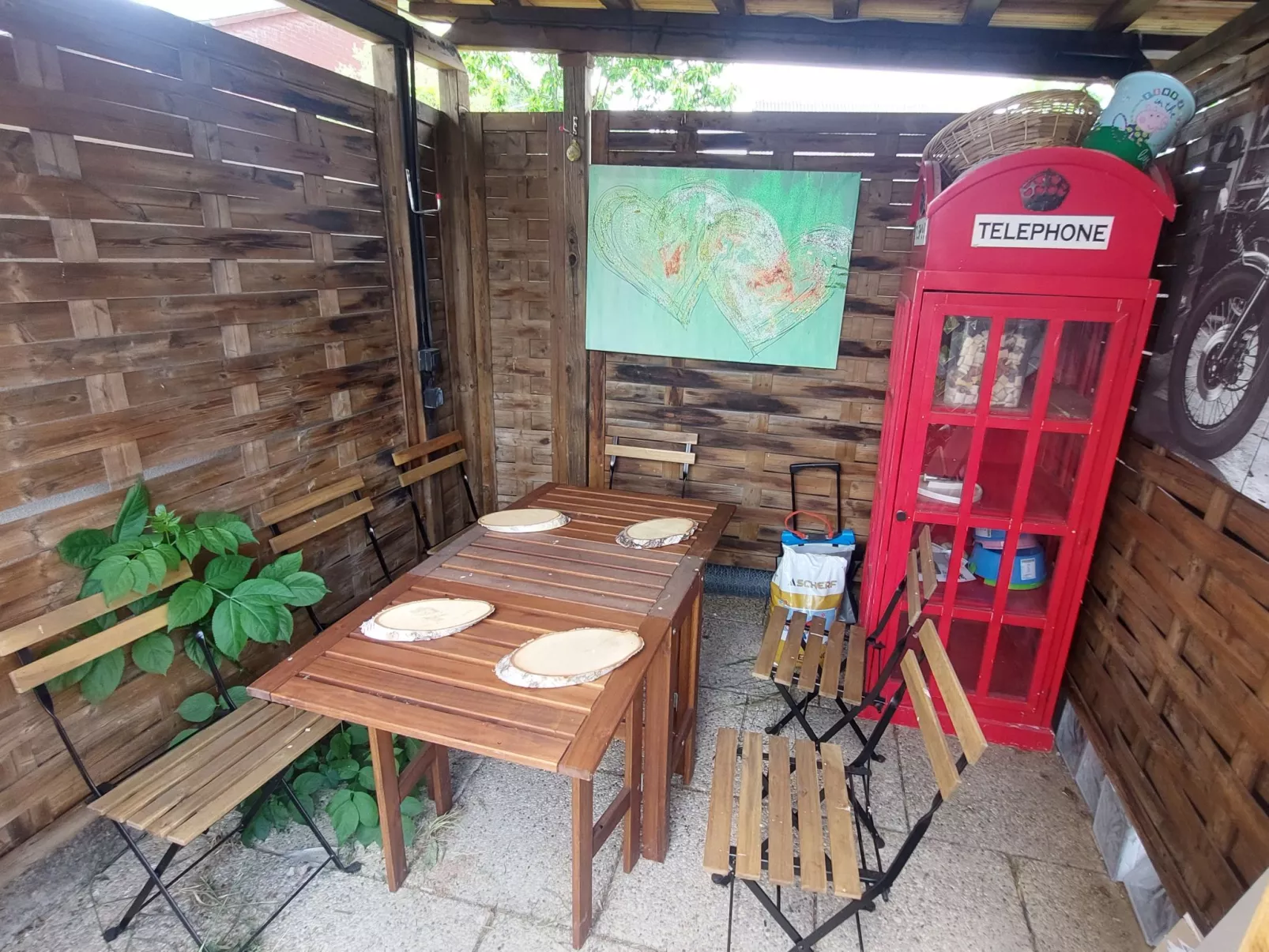 Garden Suite-Outside