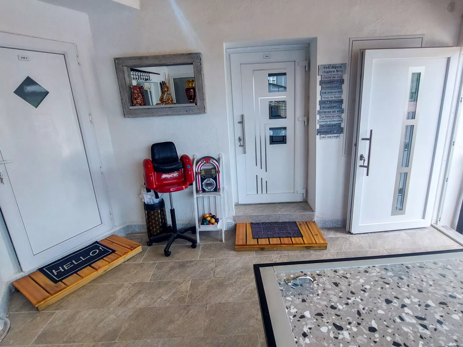 Garden Suite-Inside