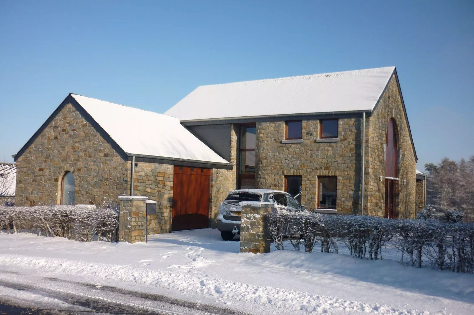 Maison Borlon-Exterior winter