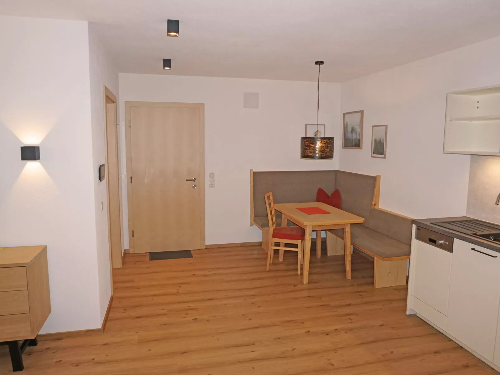 Freiheit-La-Inside