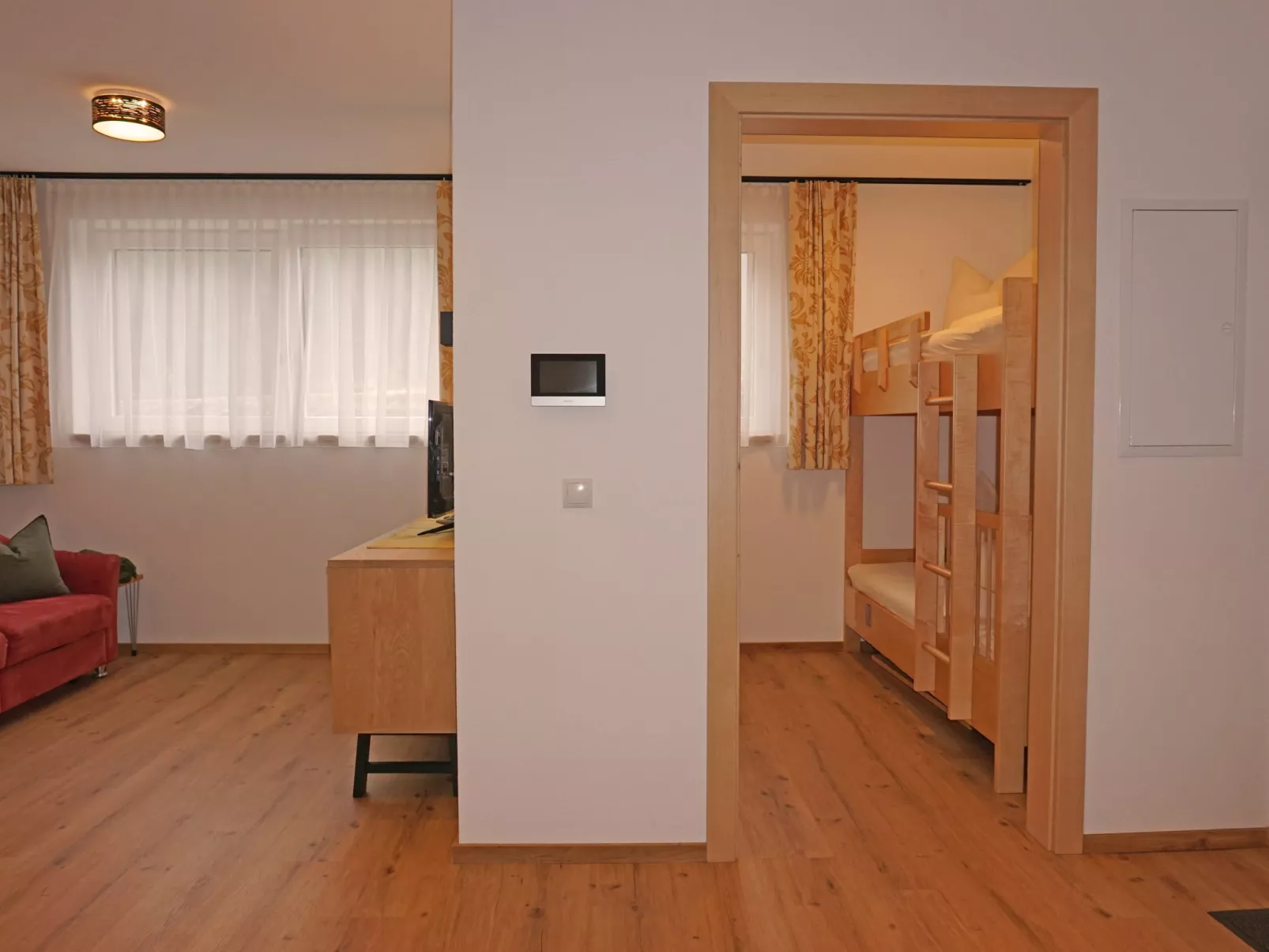 Freiheit-La-Inside