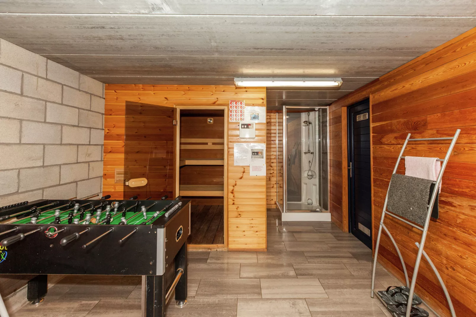 Wima2-Recreation room