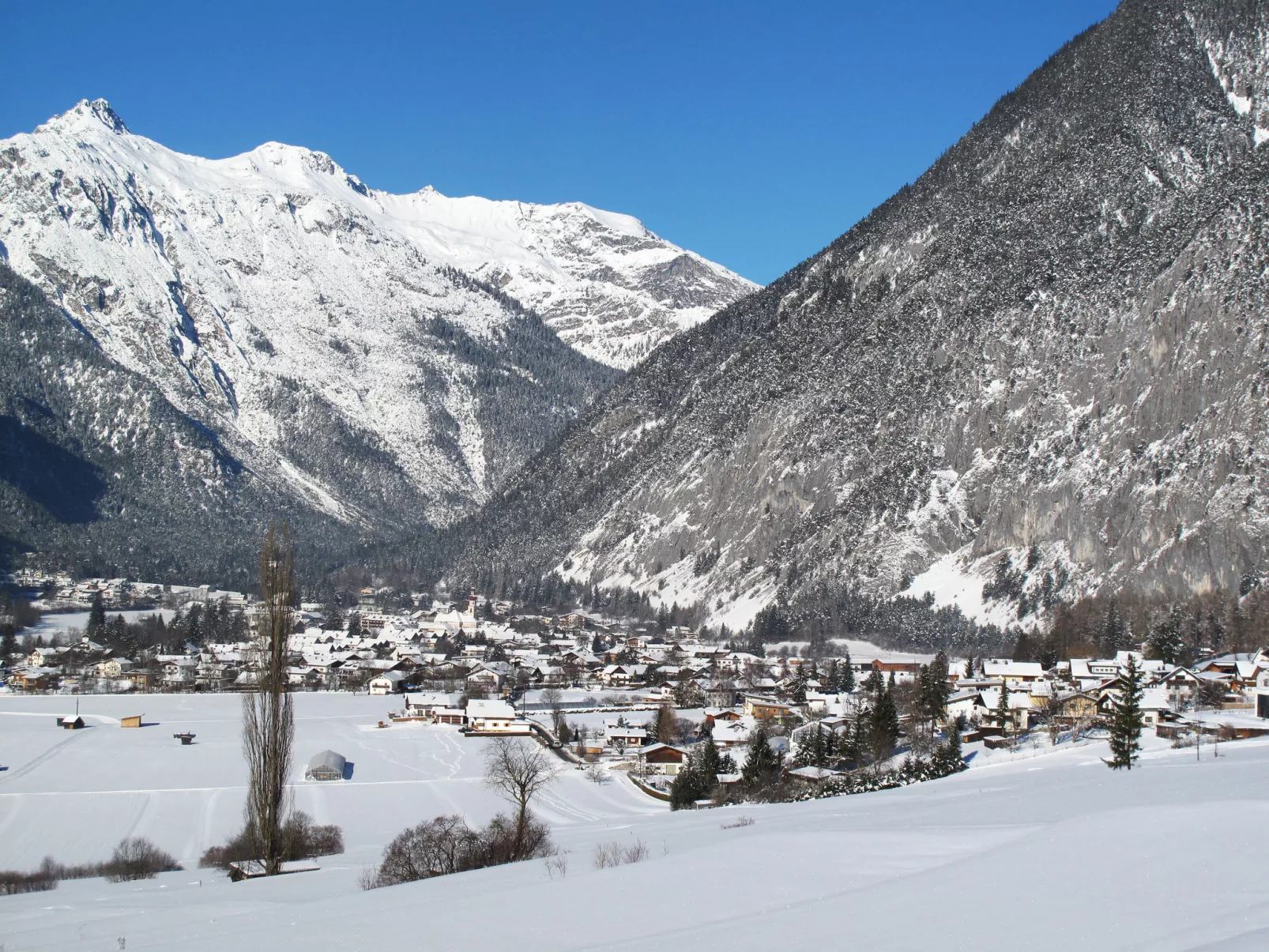 Sky-Chalet-Area