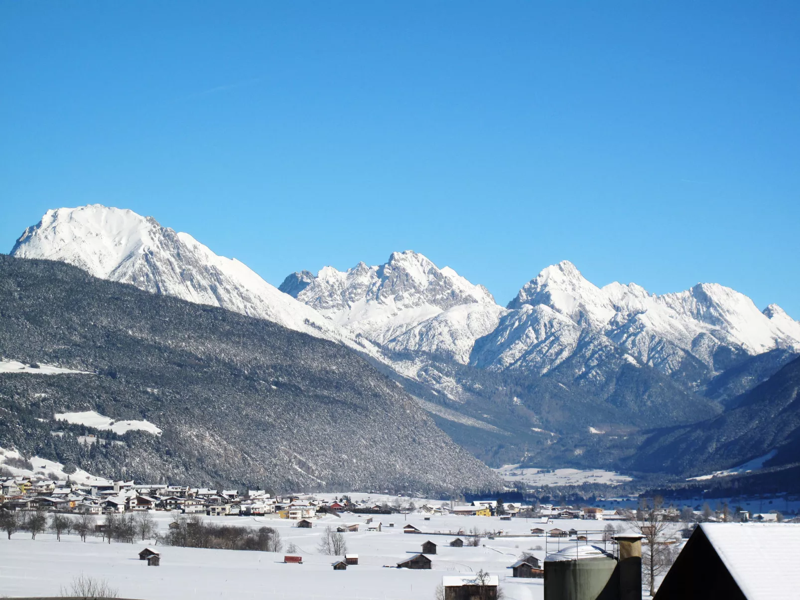 Sky-Chalet-Area