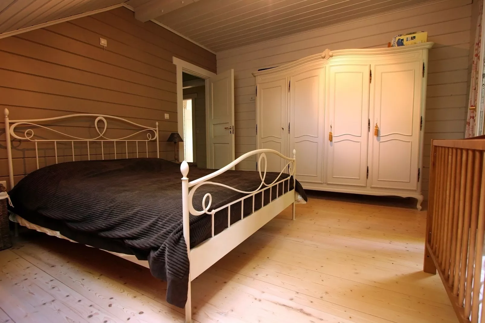 Chalet Bomal-Bedroom
