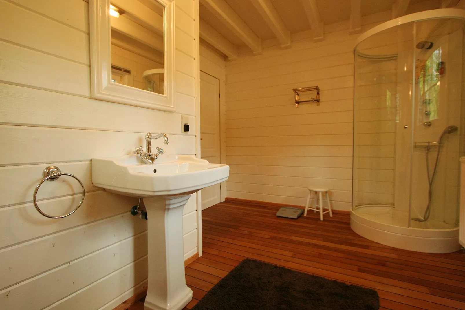 Chalet Bomal-Bathroom