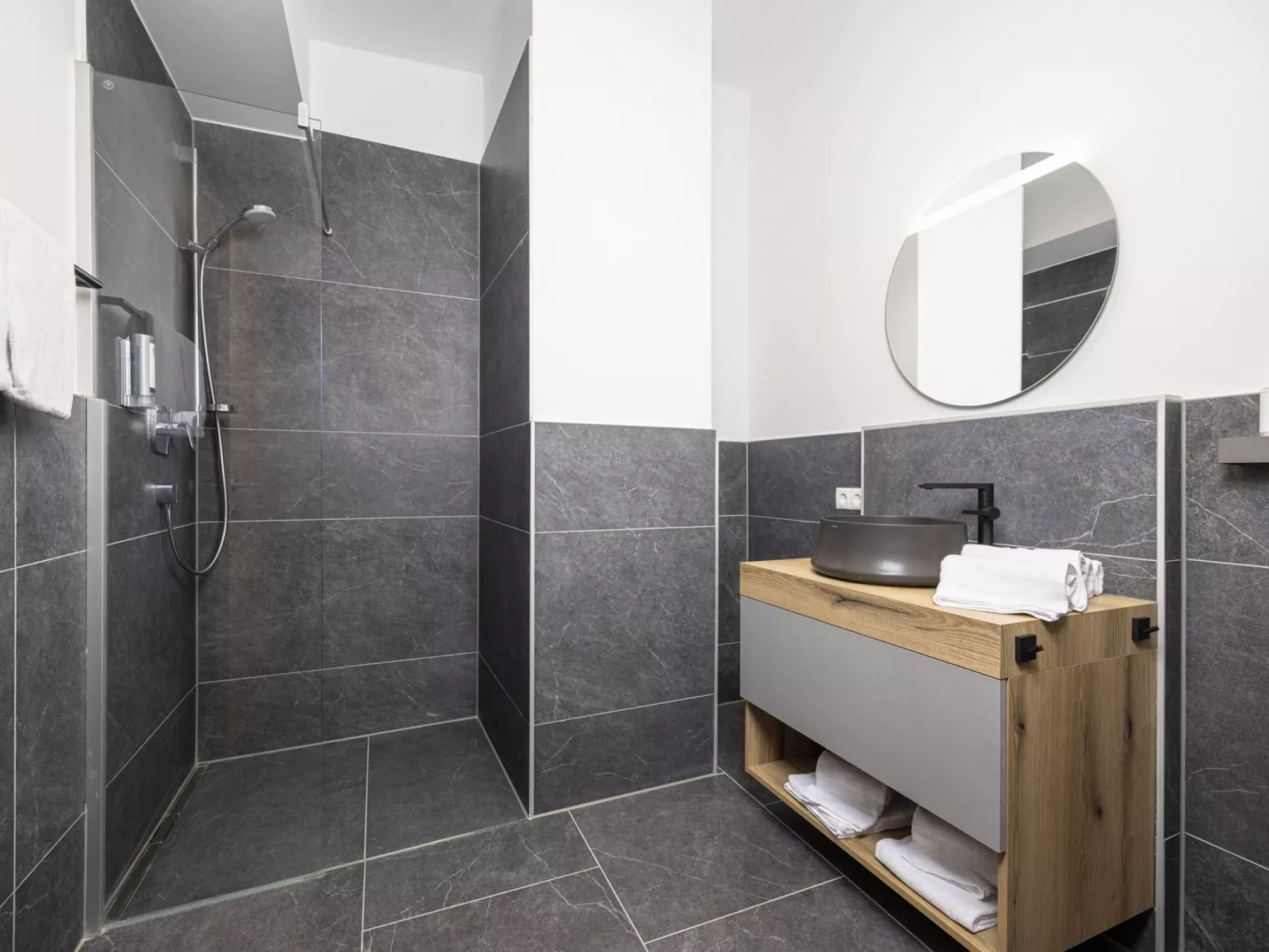 Penthouse small 18-Drinnen