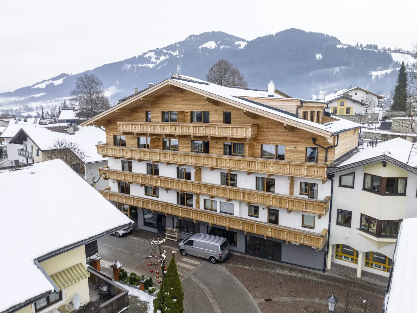 Kleines Bergblick 15-Draußen