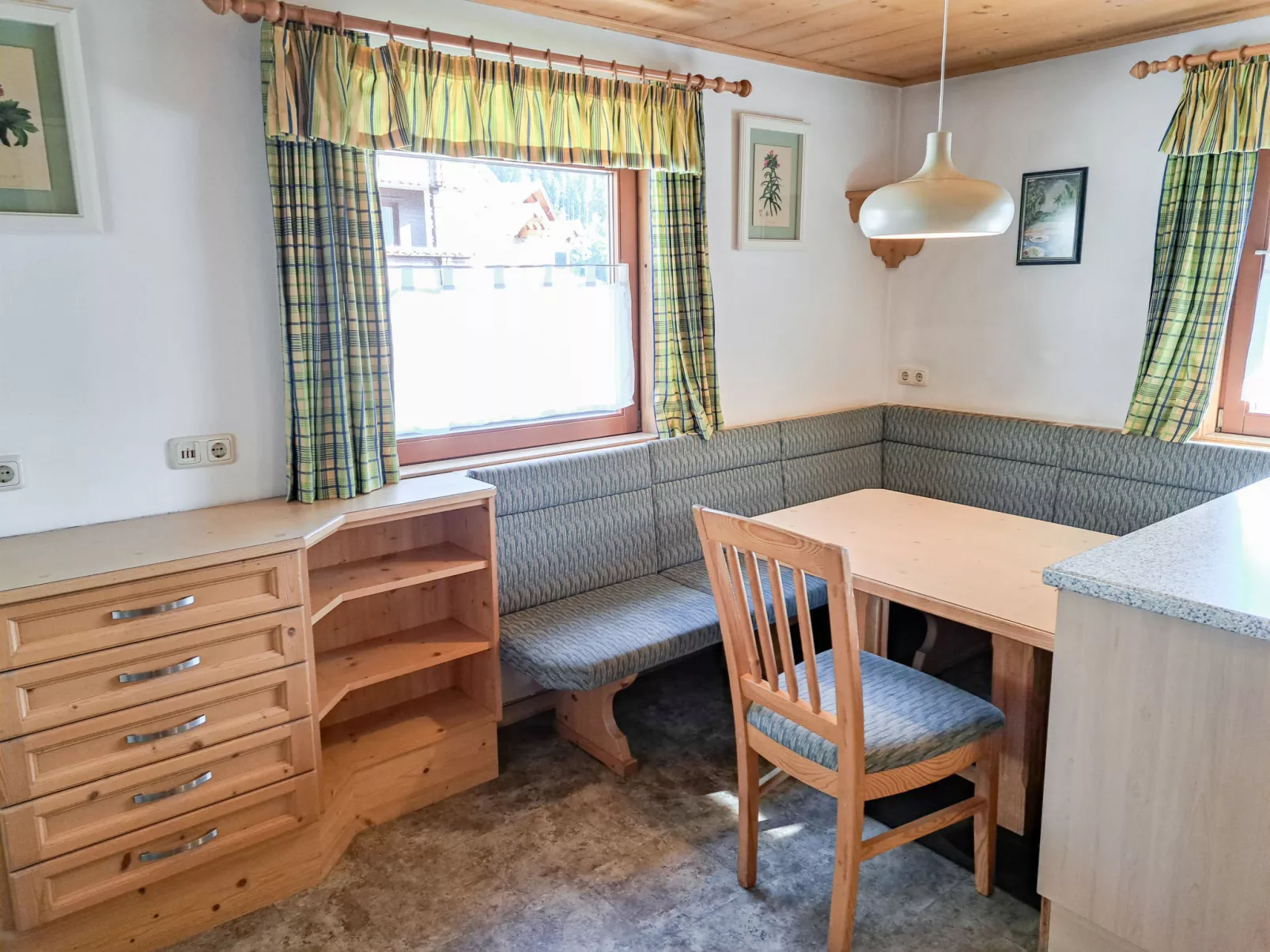 Gratzerhof-Inside