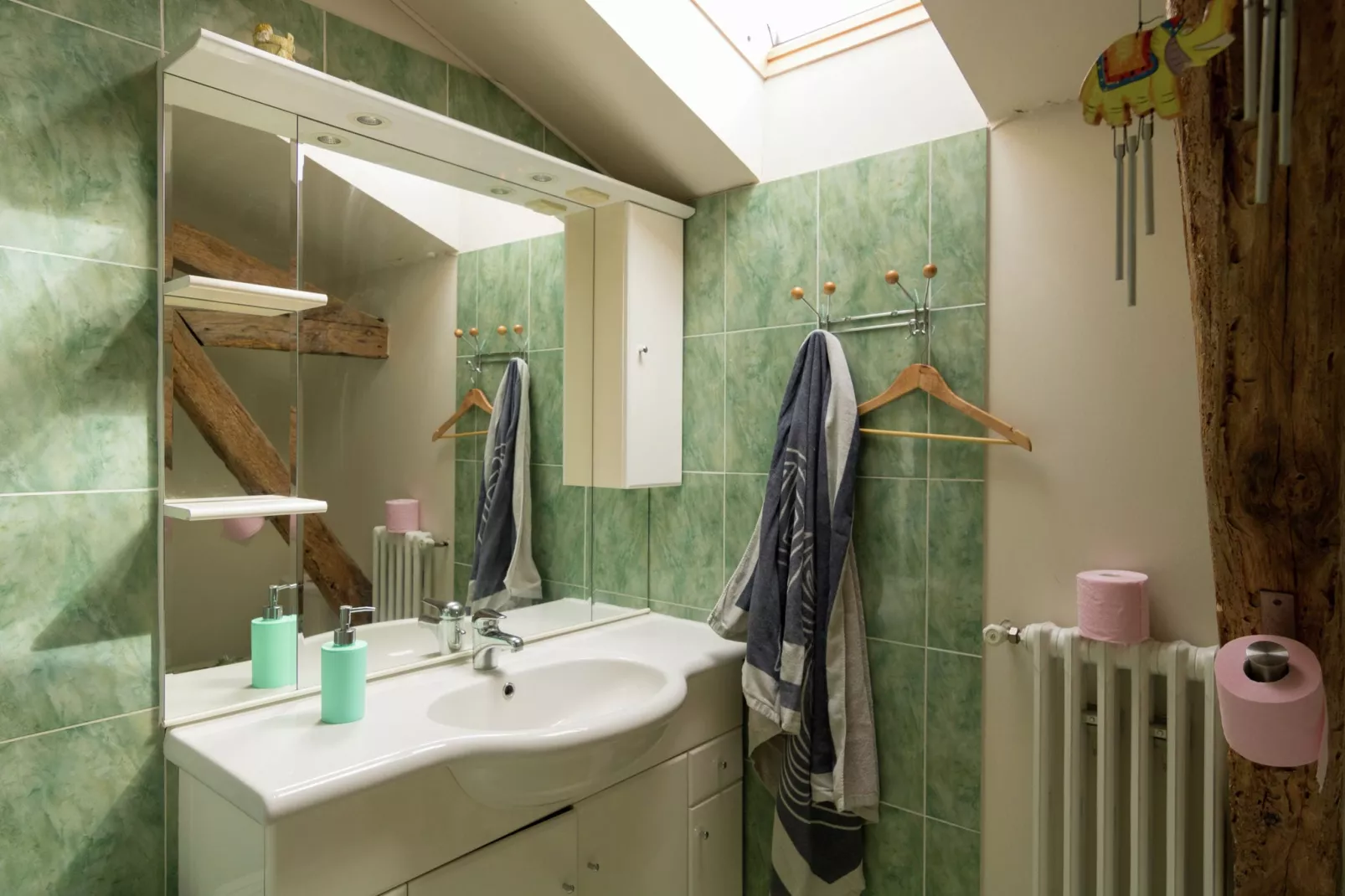 Pierre Blanche-Bathroom