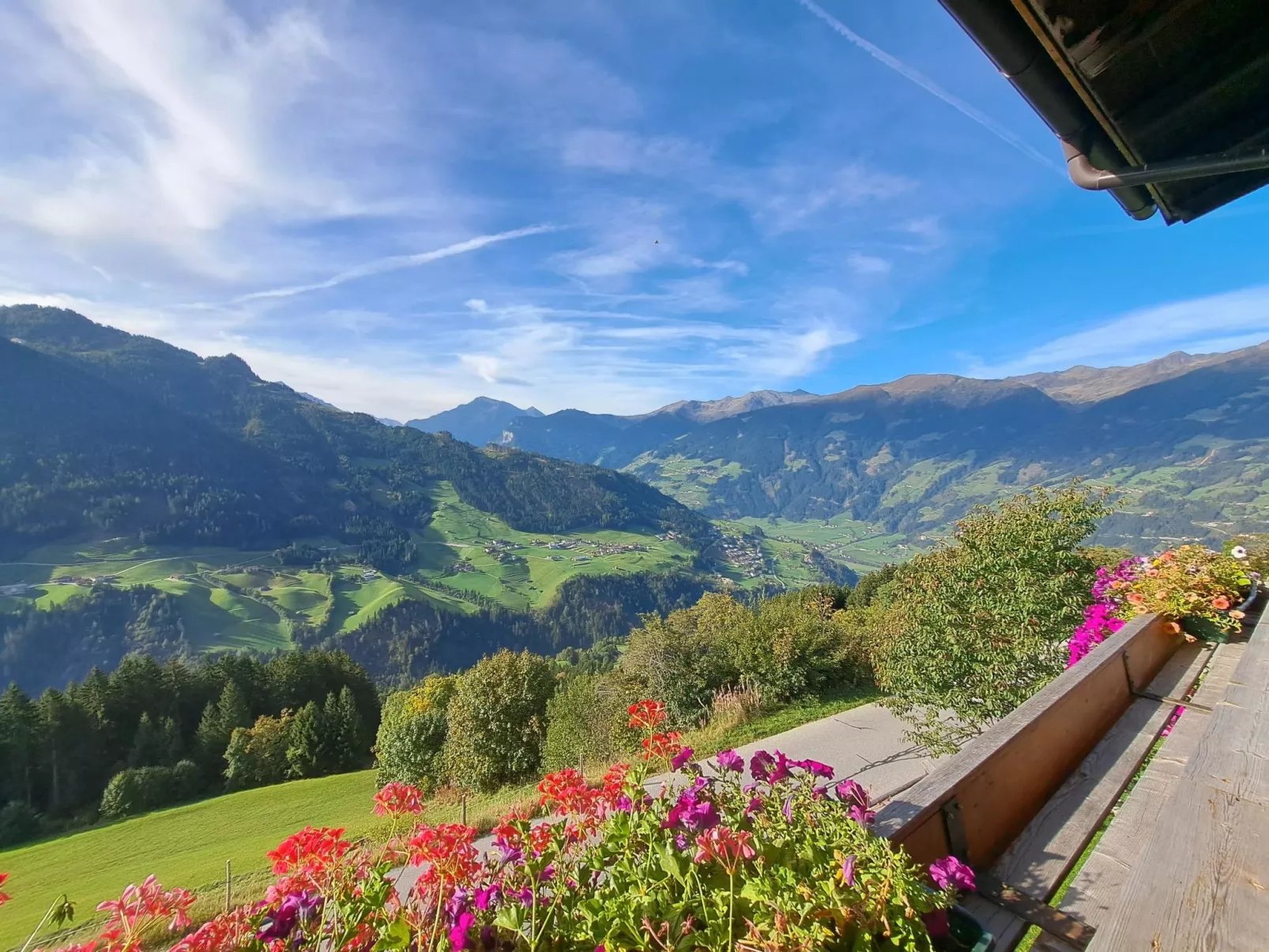 Alpenblick-Outside
