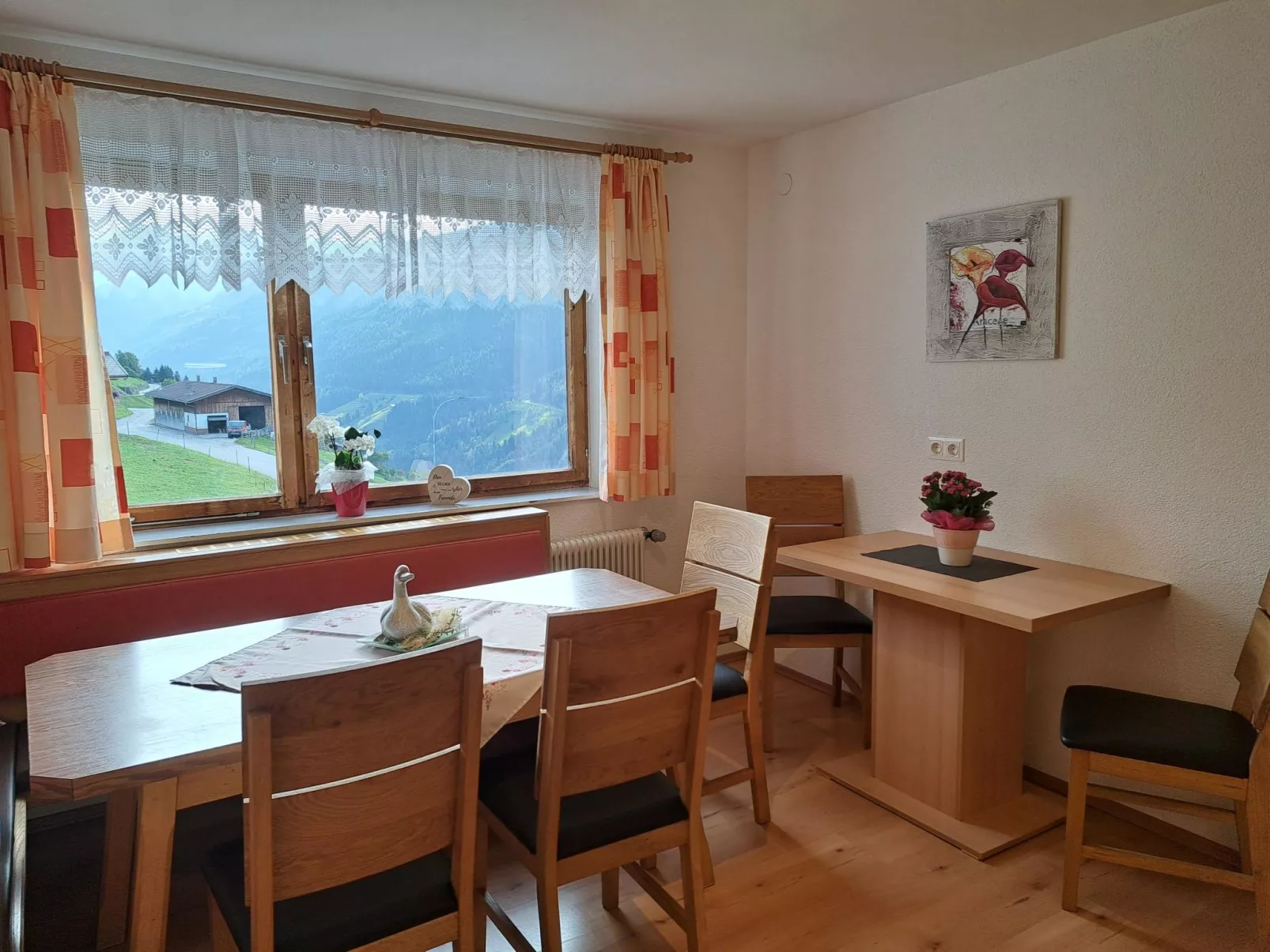 Alpenblick-Inside